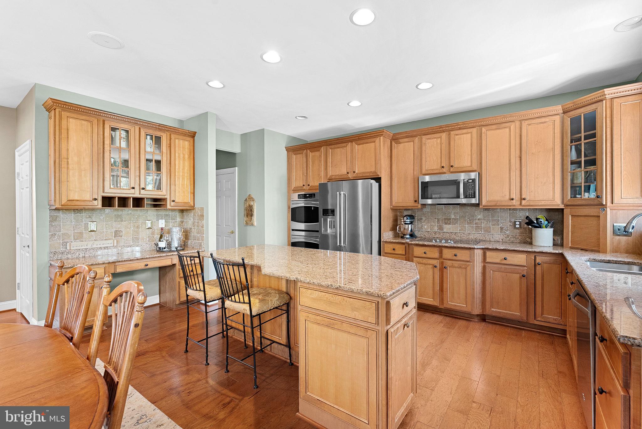 WRIGHT FARM - Residential