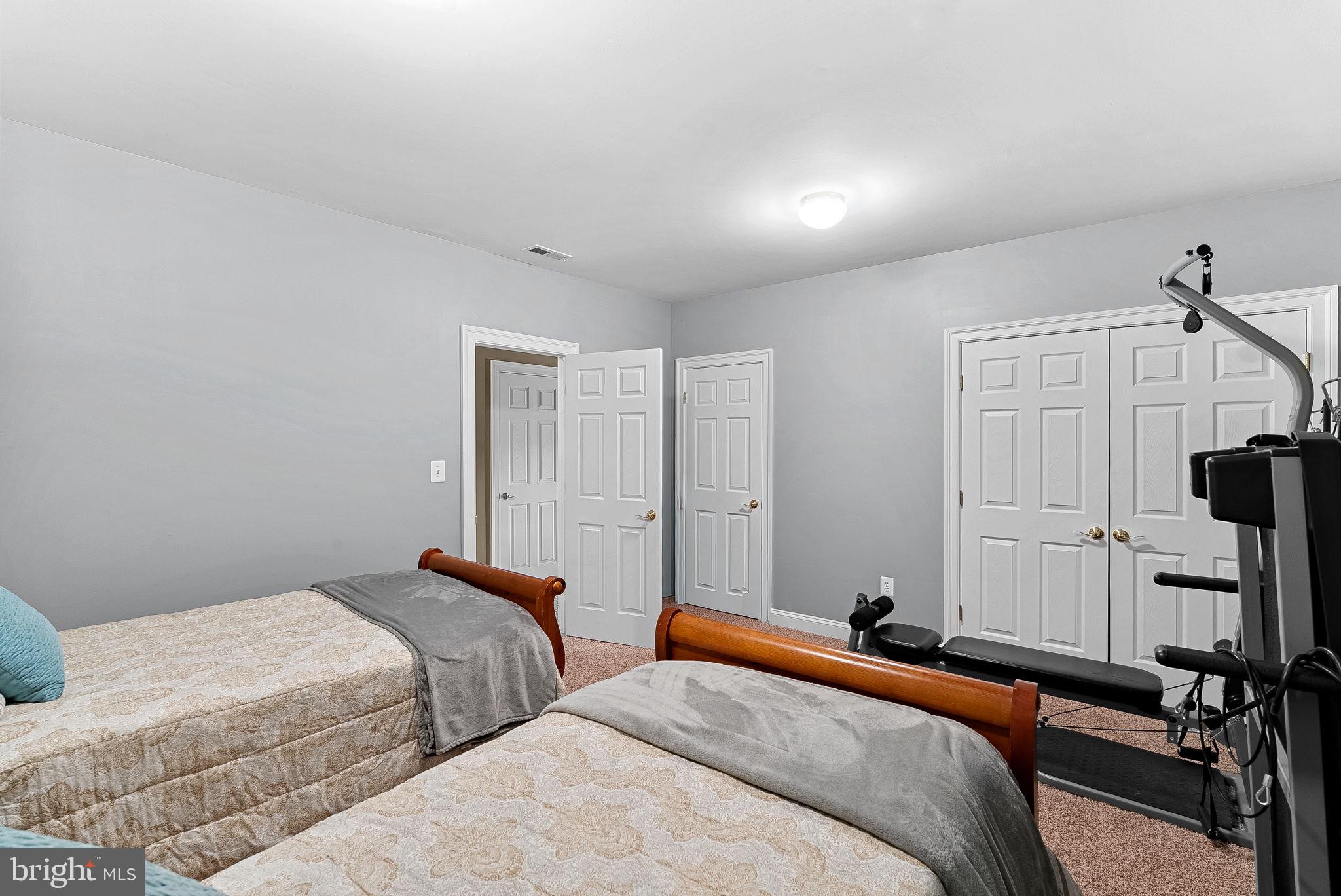 WRIGHT FARM - Residential
