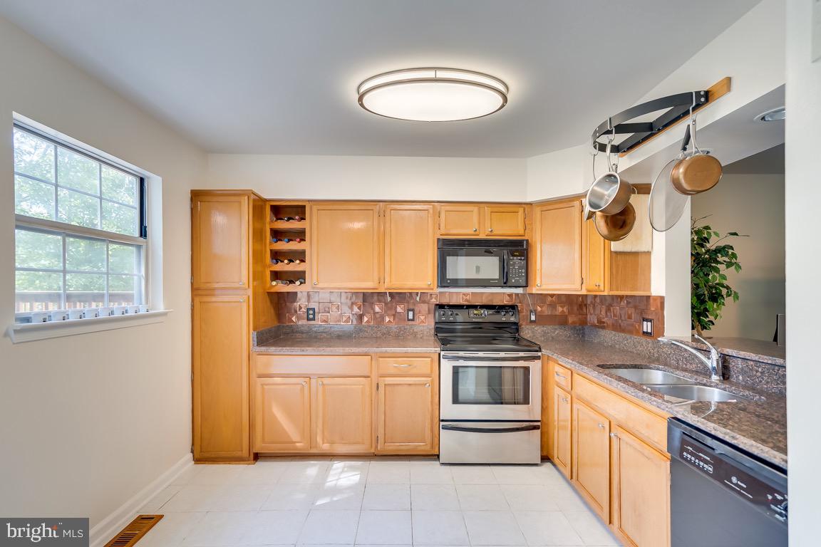 FAIR HILL FARM - Residential