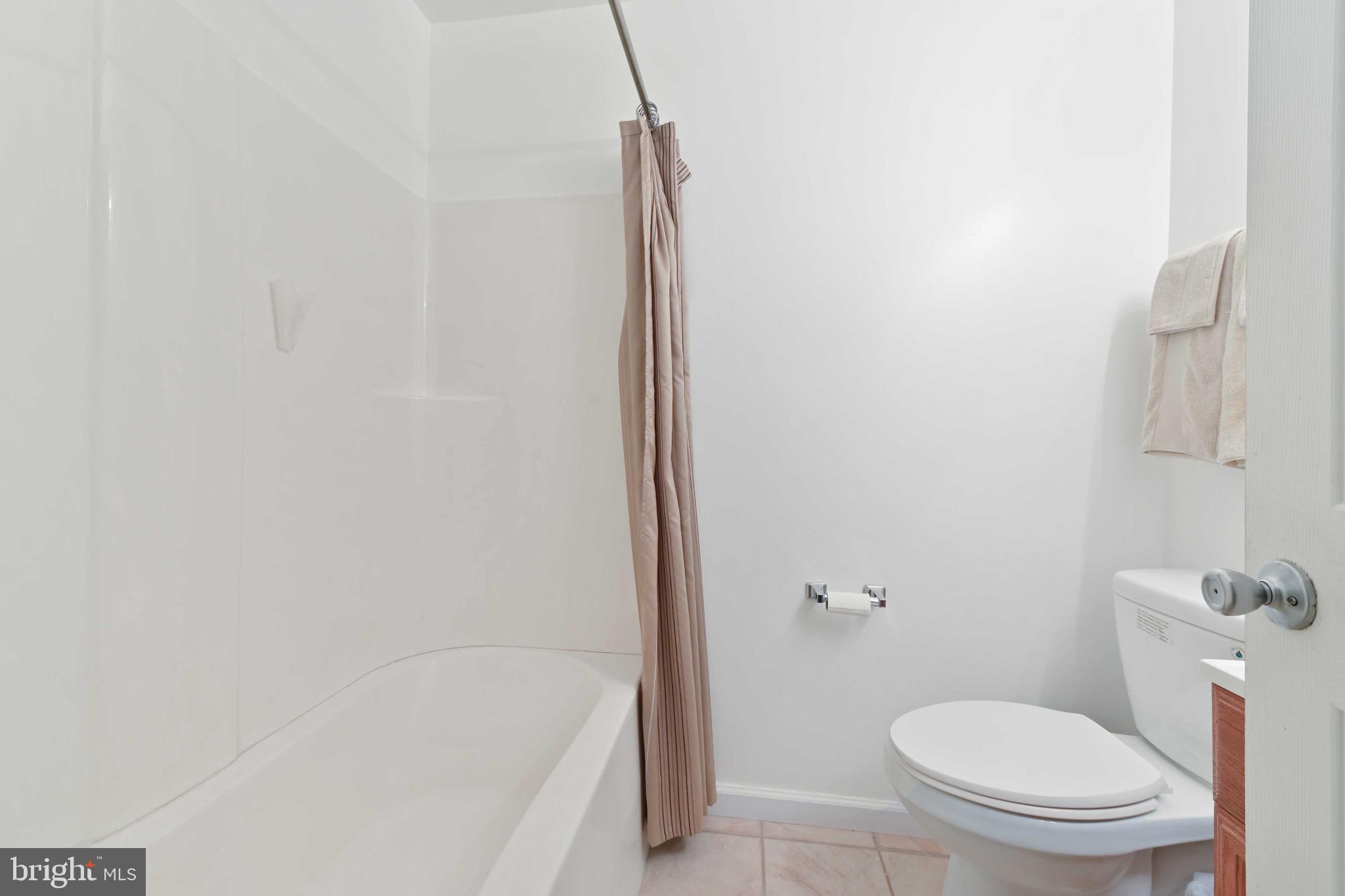HOPEWELL POINTE - Residential