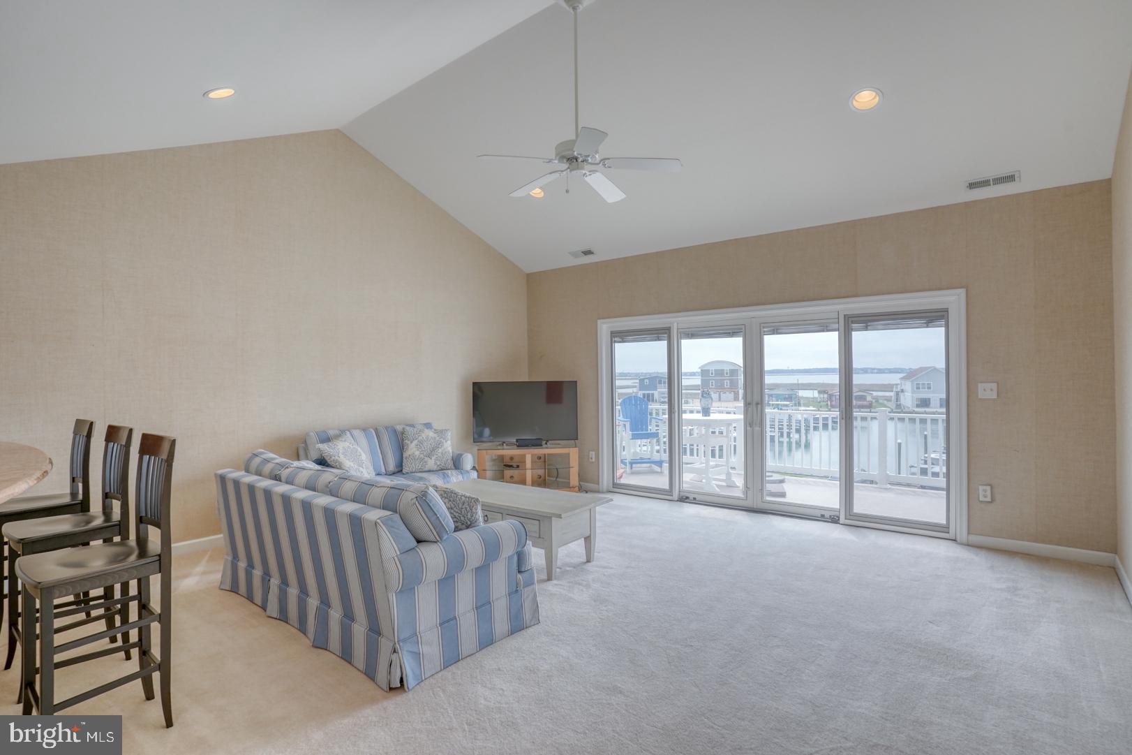 SOUTH SHORE MARINA - Residential