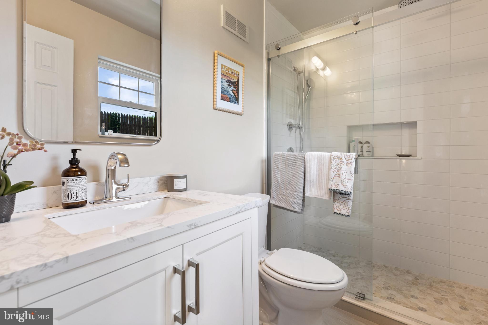 CHESTNUT HILL - Residential
