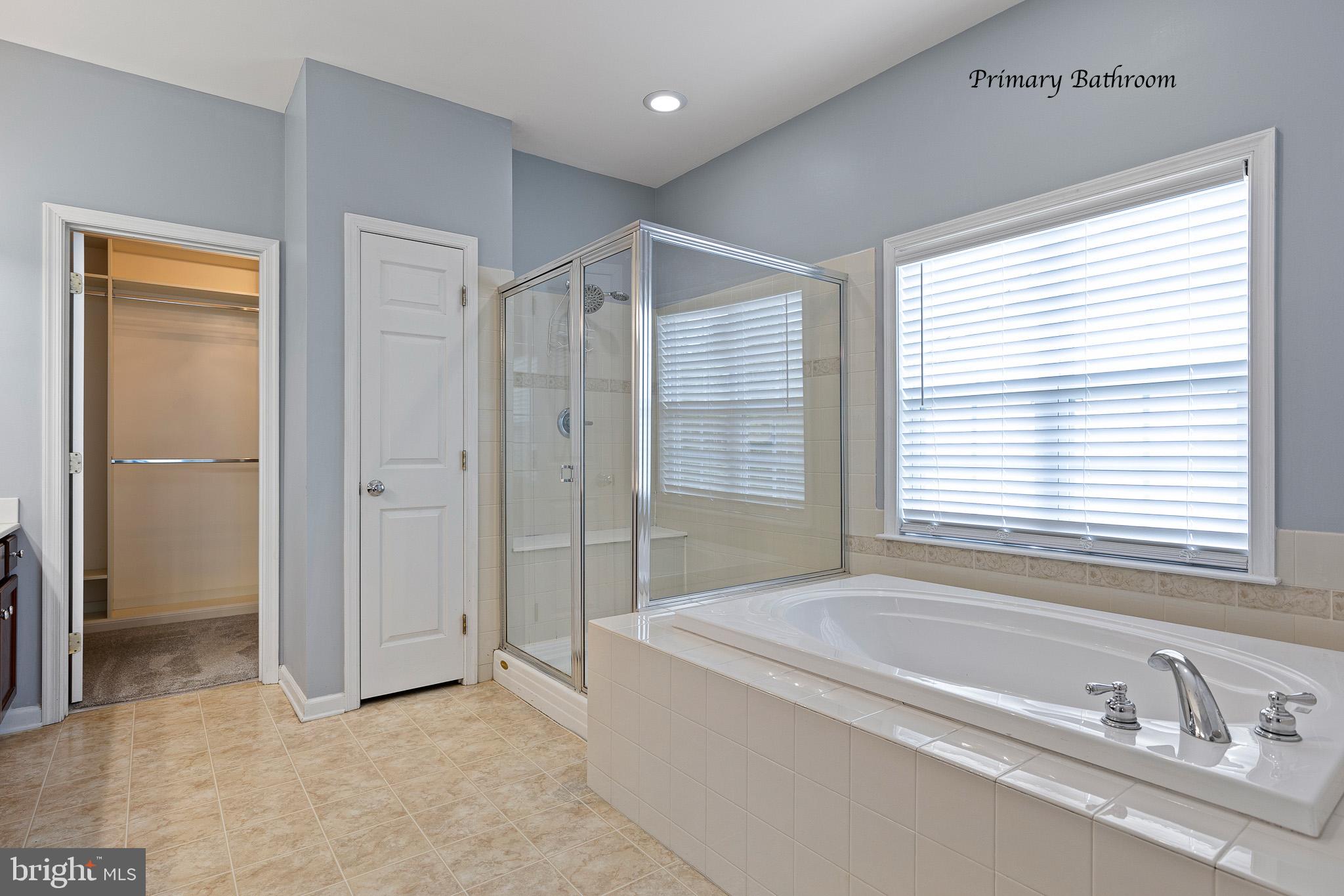 TOWNSEND VILLAGE IL - Residential