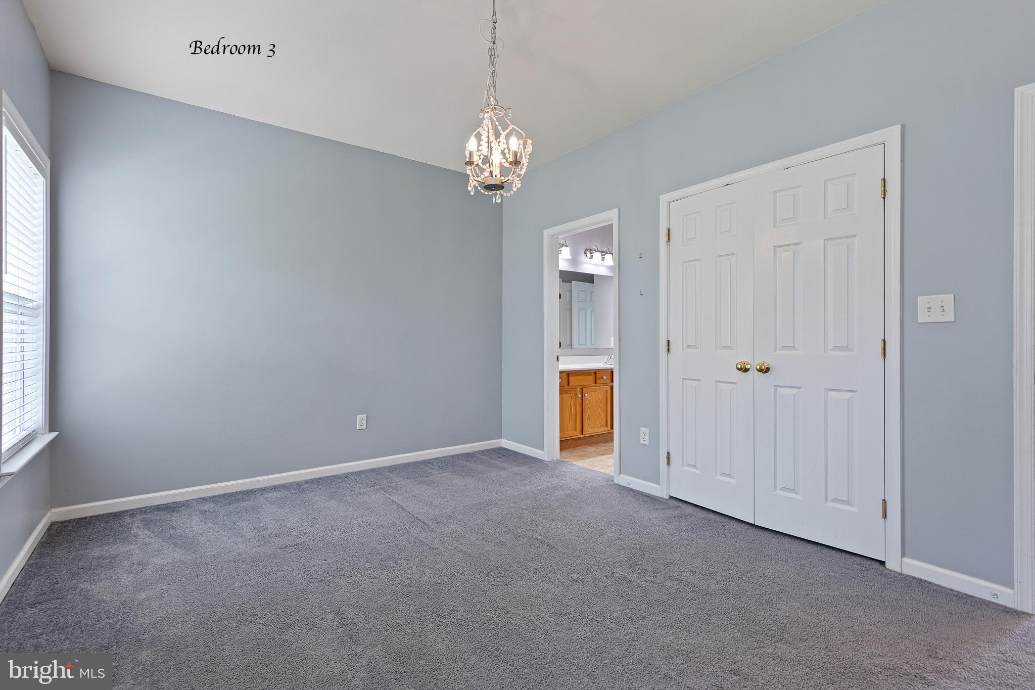TOWNSEND VILLAGE IL - Residential
