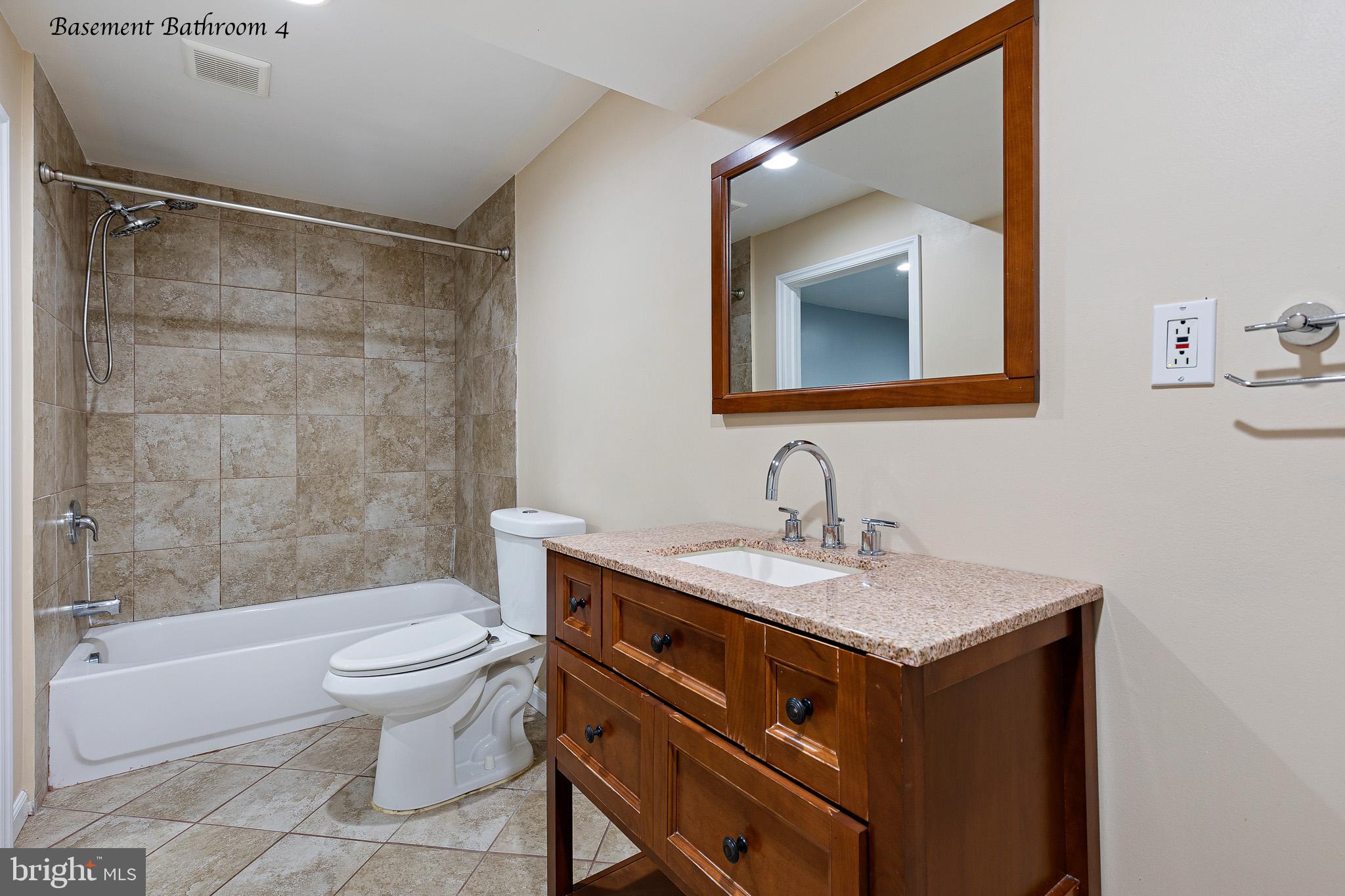 TOWNSEND VILLAGE IL - Residential