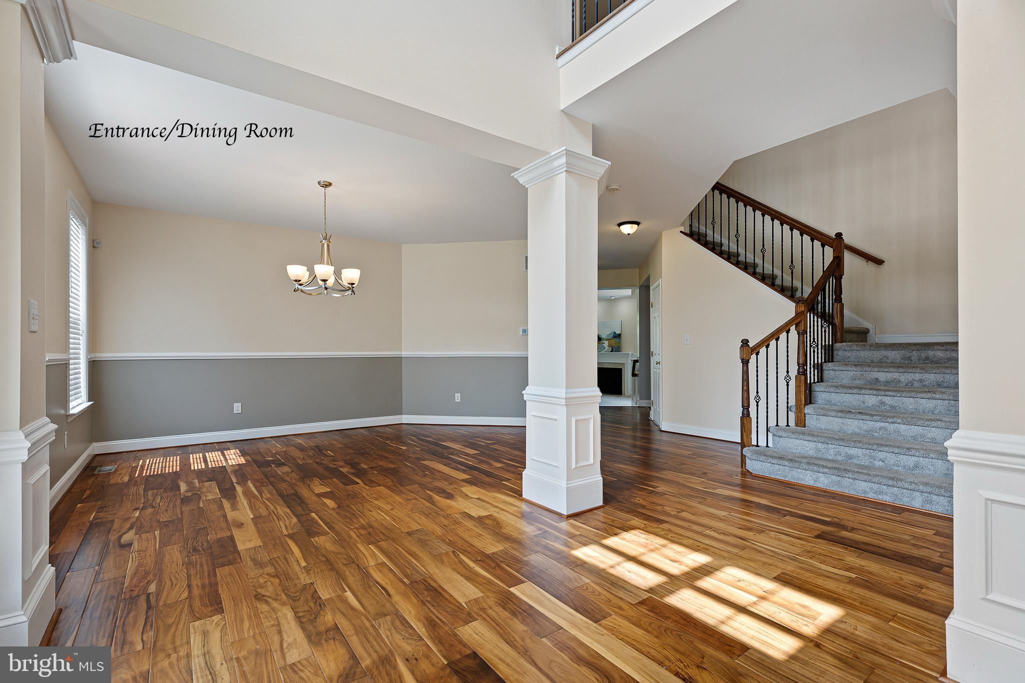 TOWNSEND VILLAGE IL - Residential