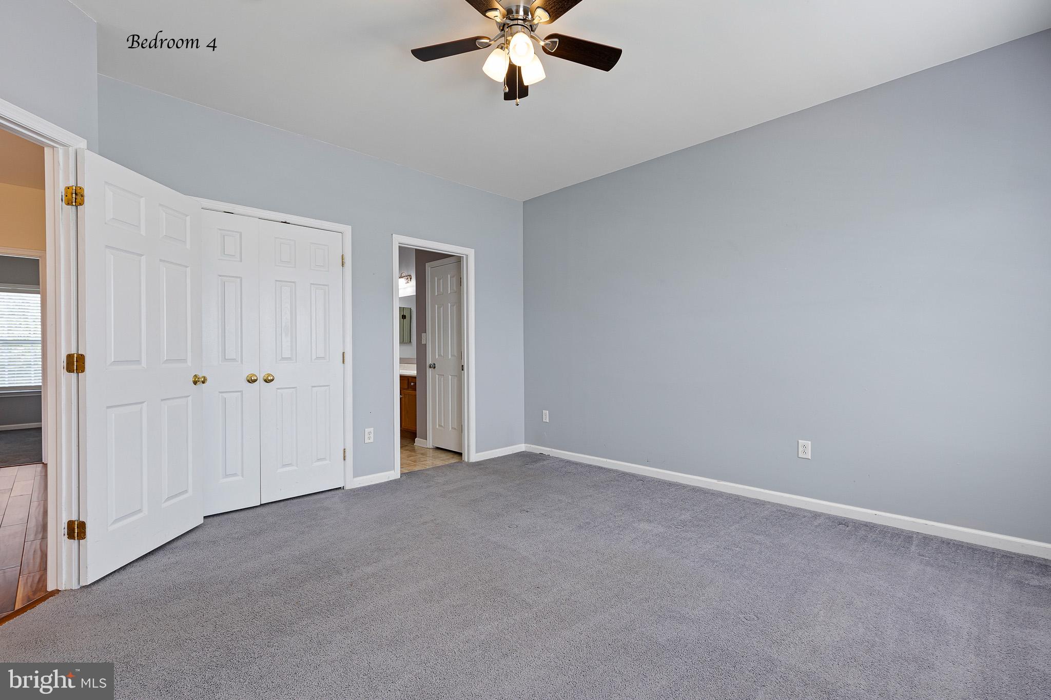 TOWNSEND VILLAGE IL - Residential