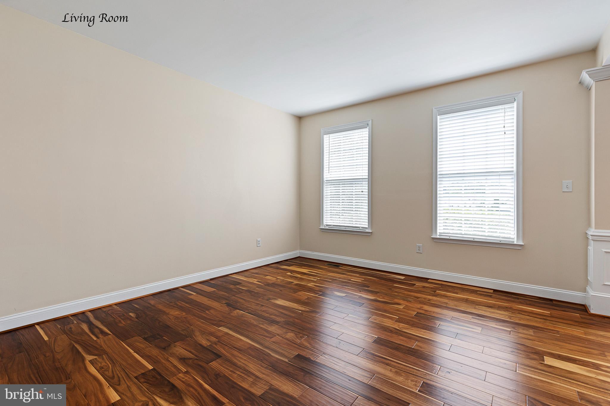 TOWNSEND VILLAGE IL - Residential
