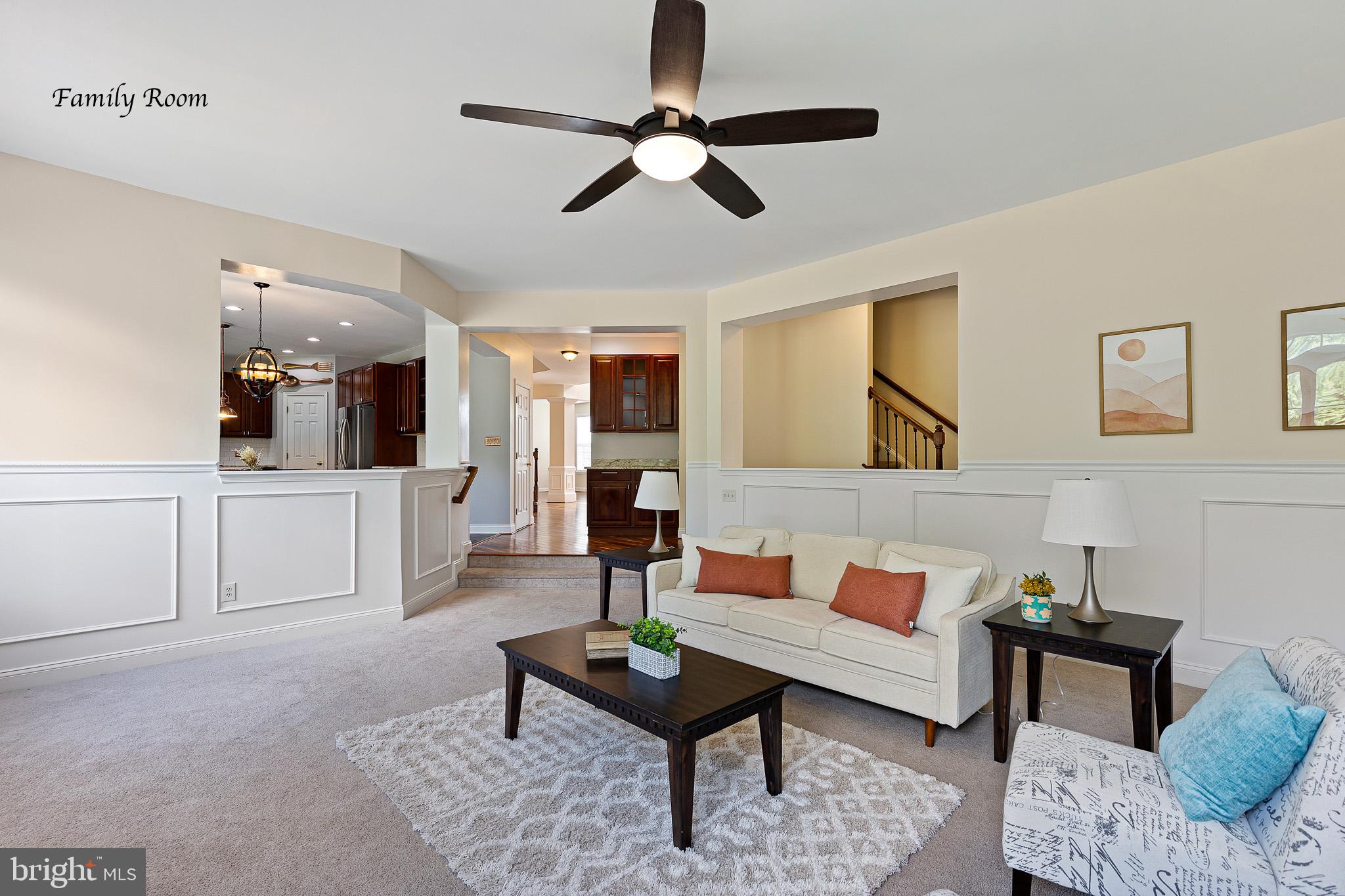 TOWNSEND VILLAGE IL - Residential