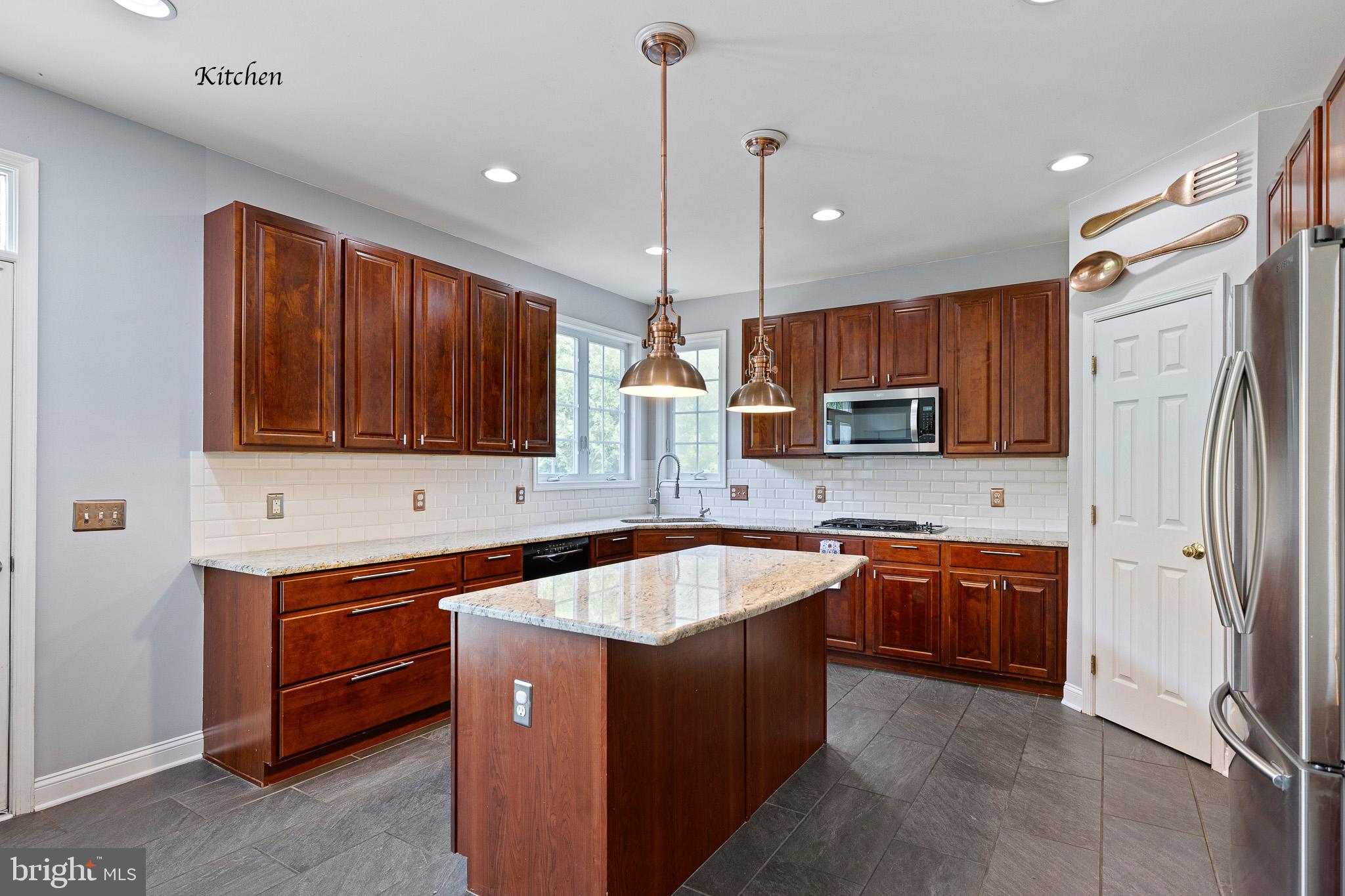 TOWNSEND VILLAGE IL - Residential