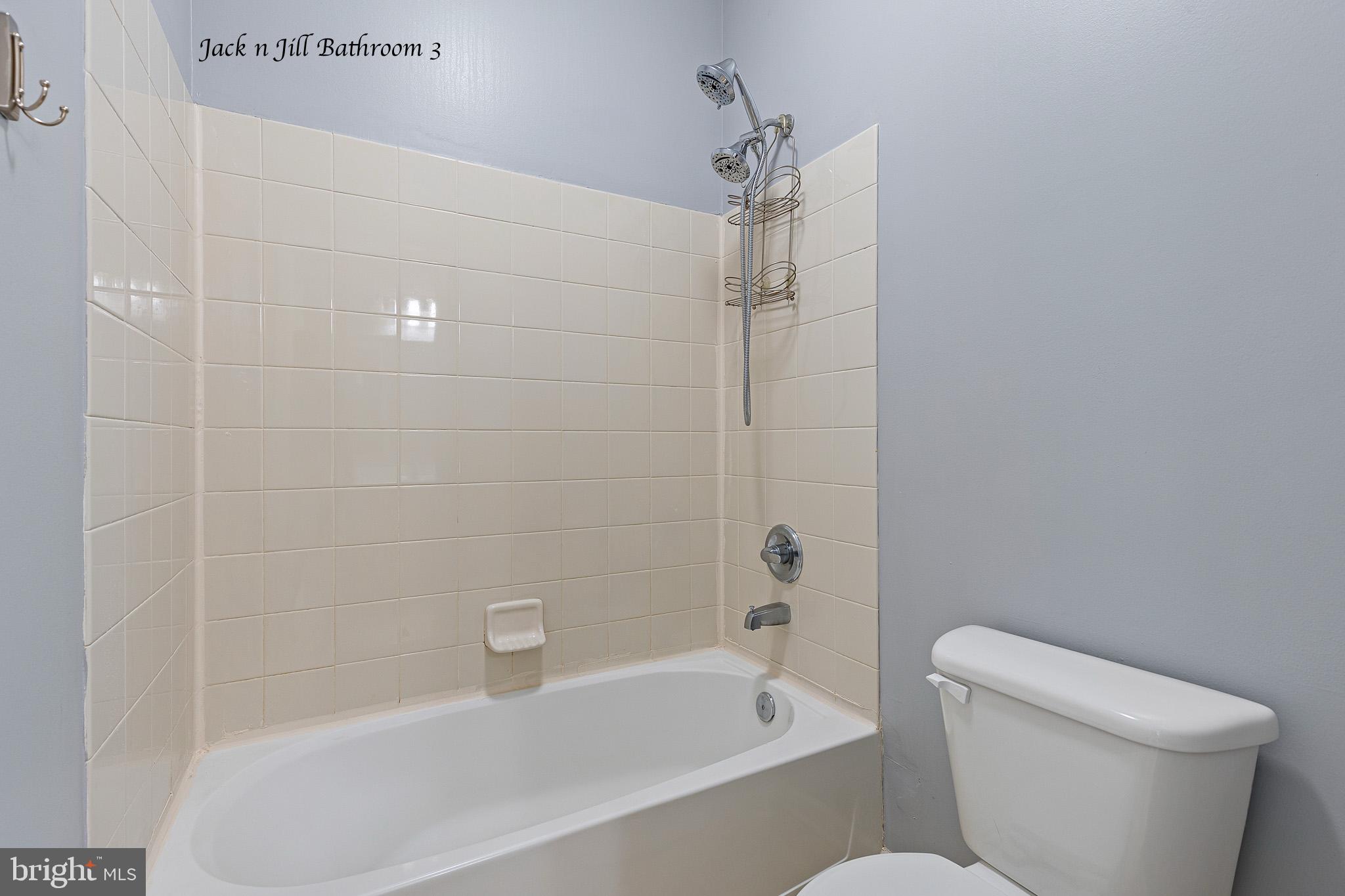 TOWNSEND VILLAGE IL - Residential