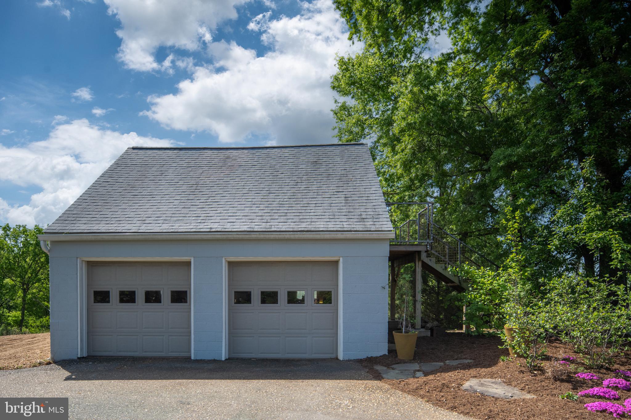 UNION RIDGE - Farm