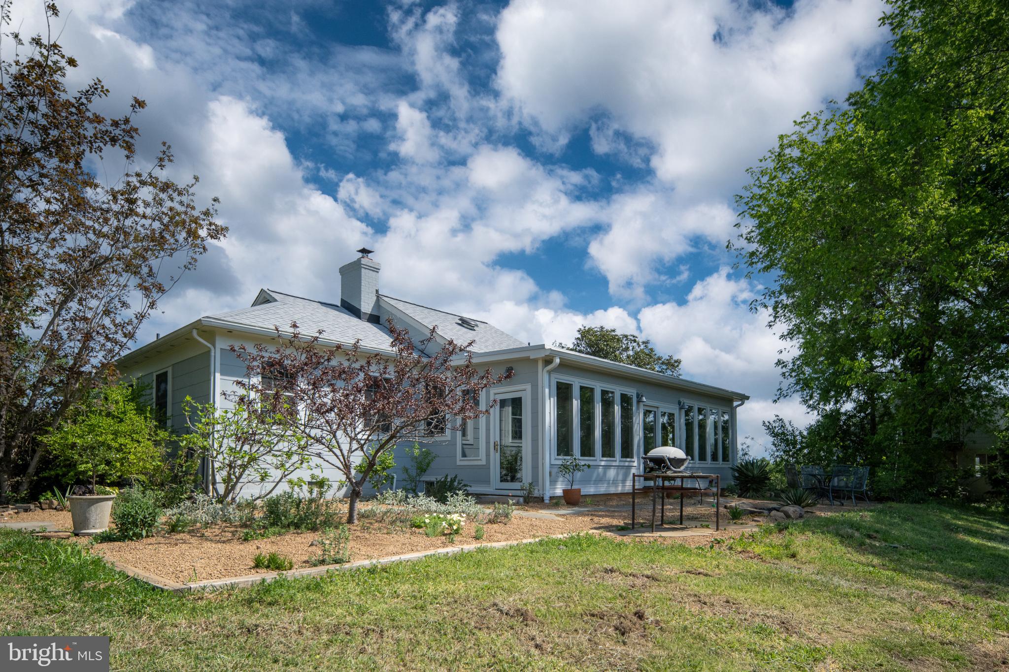 UNION RIDGE - Farm