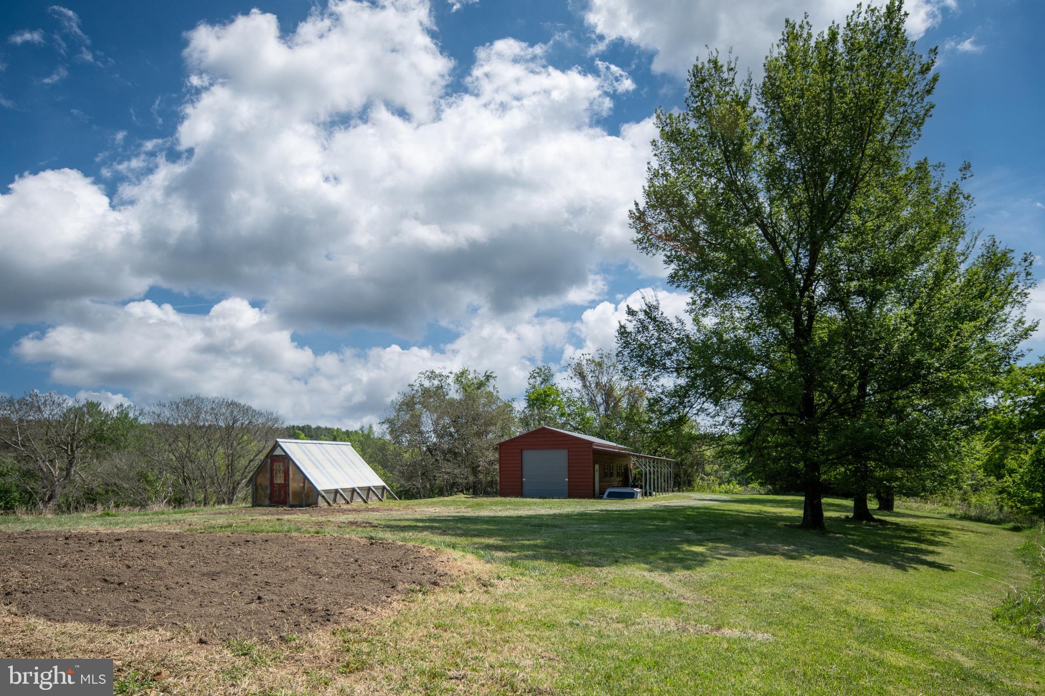 UNION RIDGE - Farm