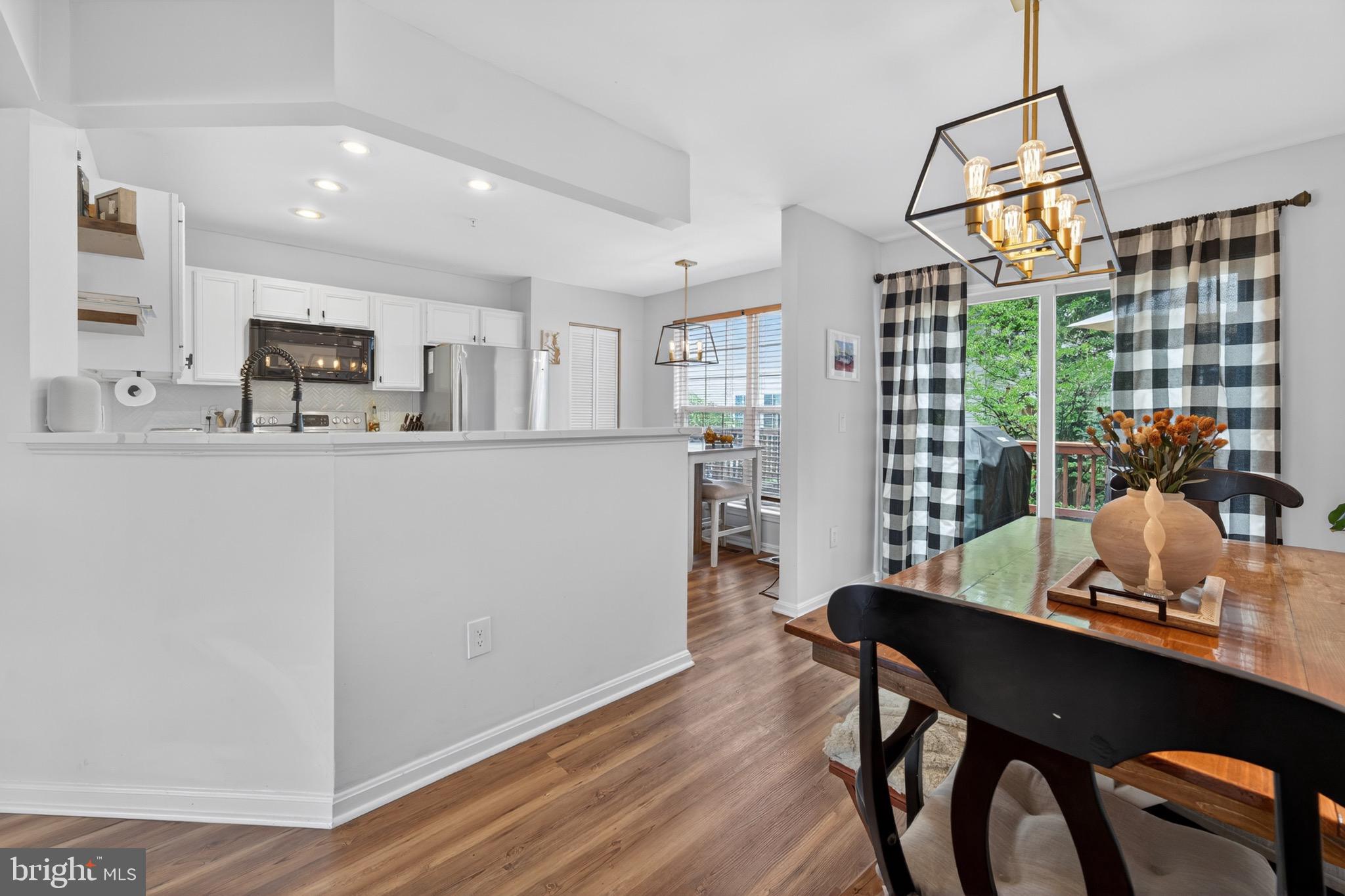 BEECHWOOD HILL - Residential