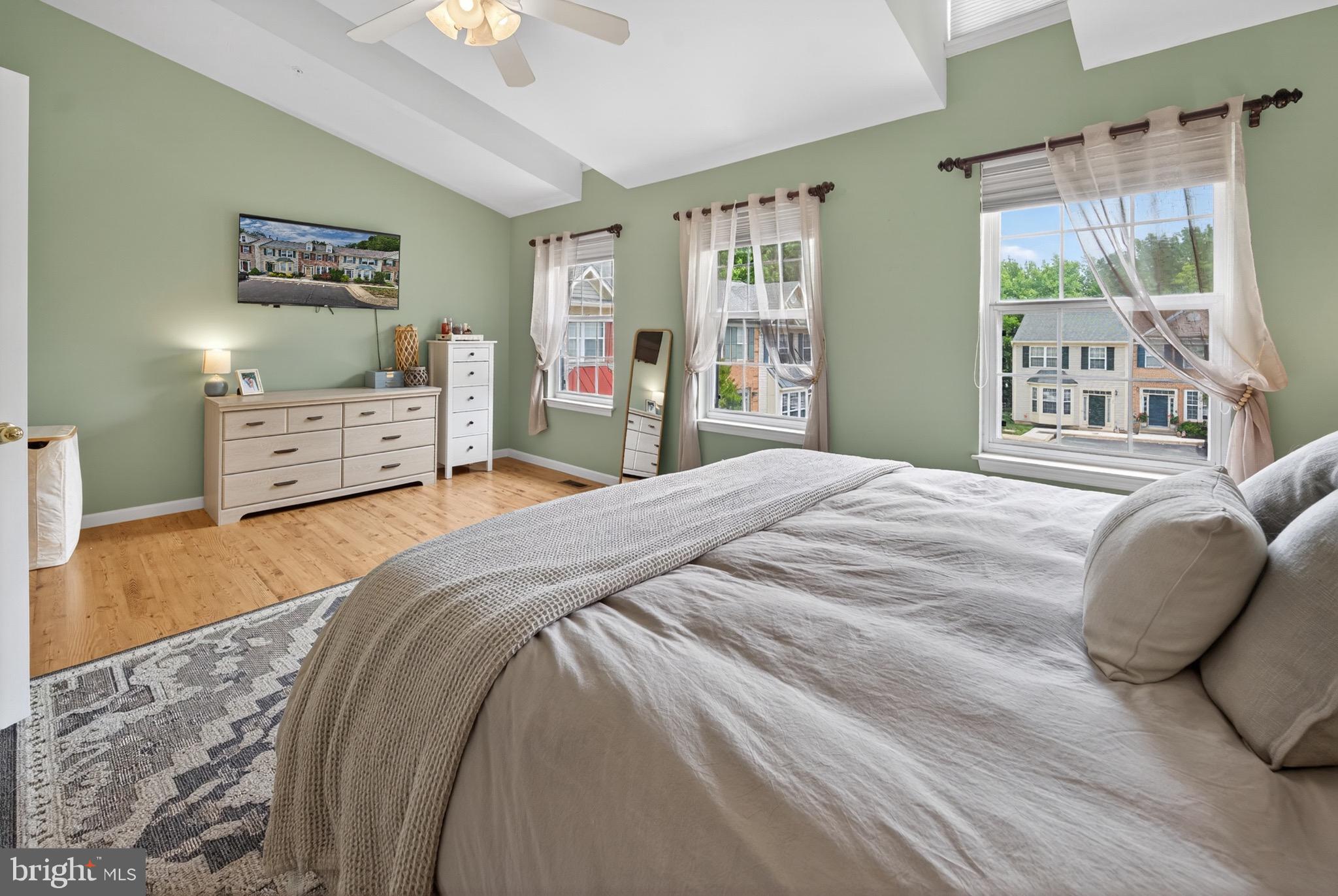 BEECHWOOD HILL - Residential