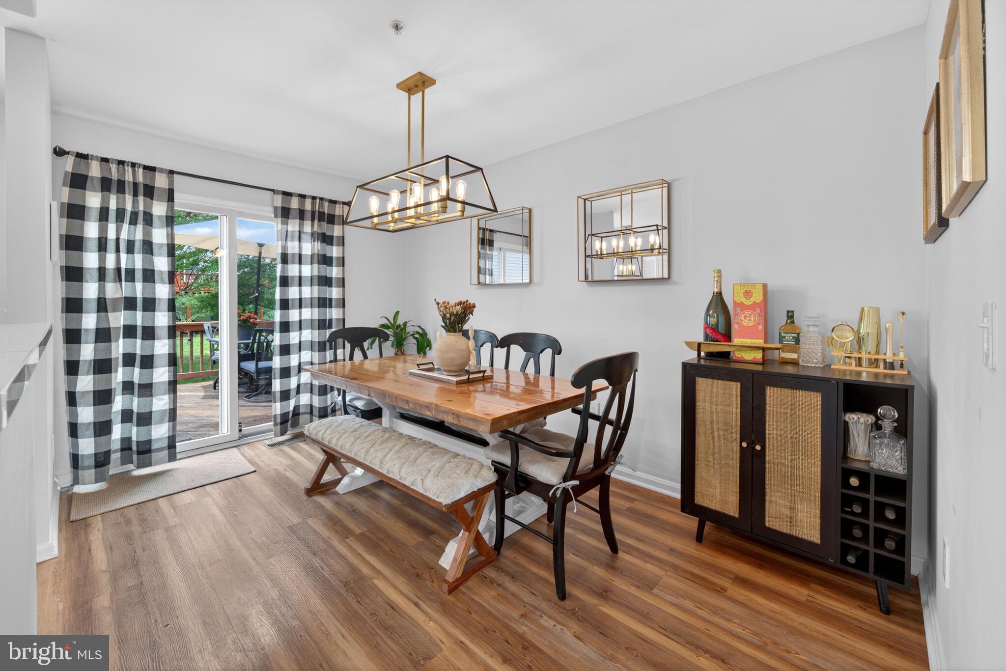 BEECHWOOD HILL - Residential