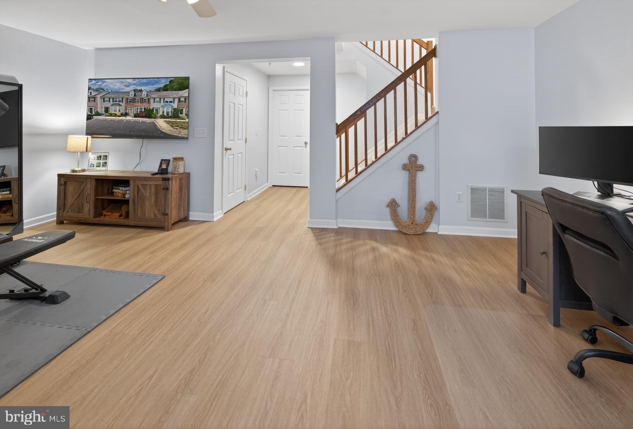 BEECHWOOD HILL - Residential