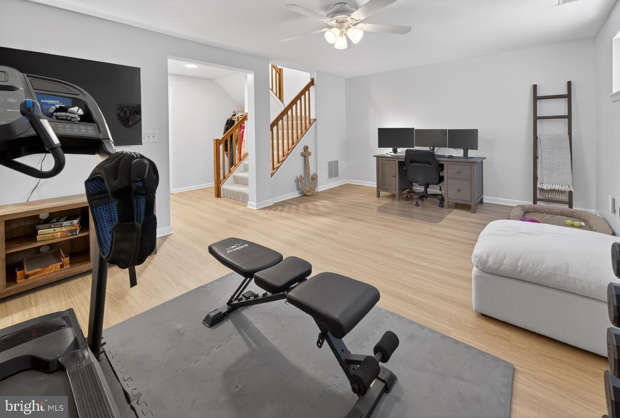 BEECHWOOD HILL - Residential