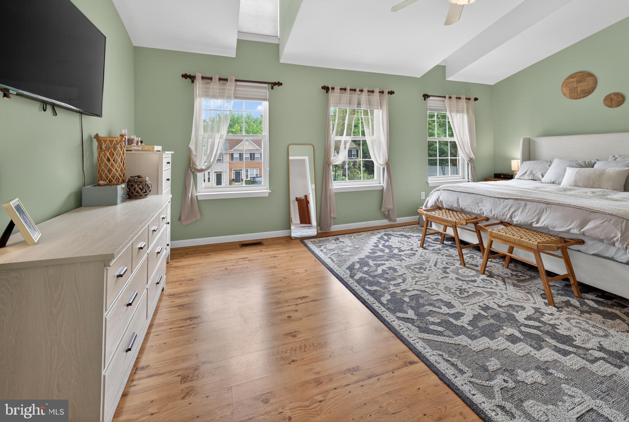 BEECHWOOD HILL - Residential