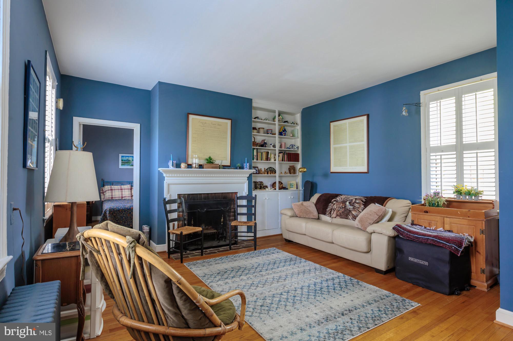 CAPITOL HILL - Residential