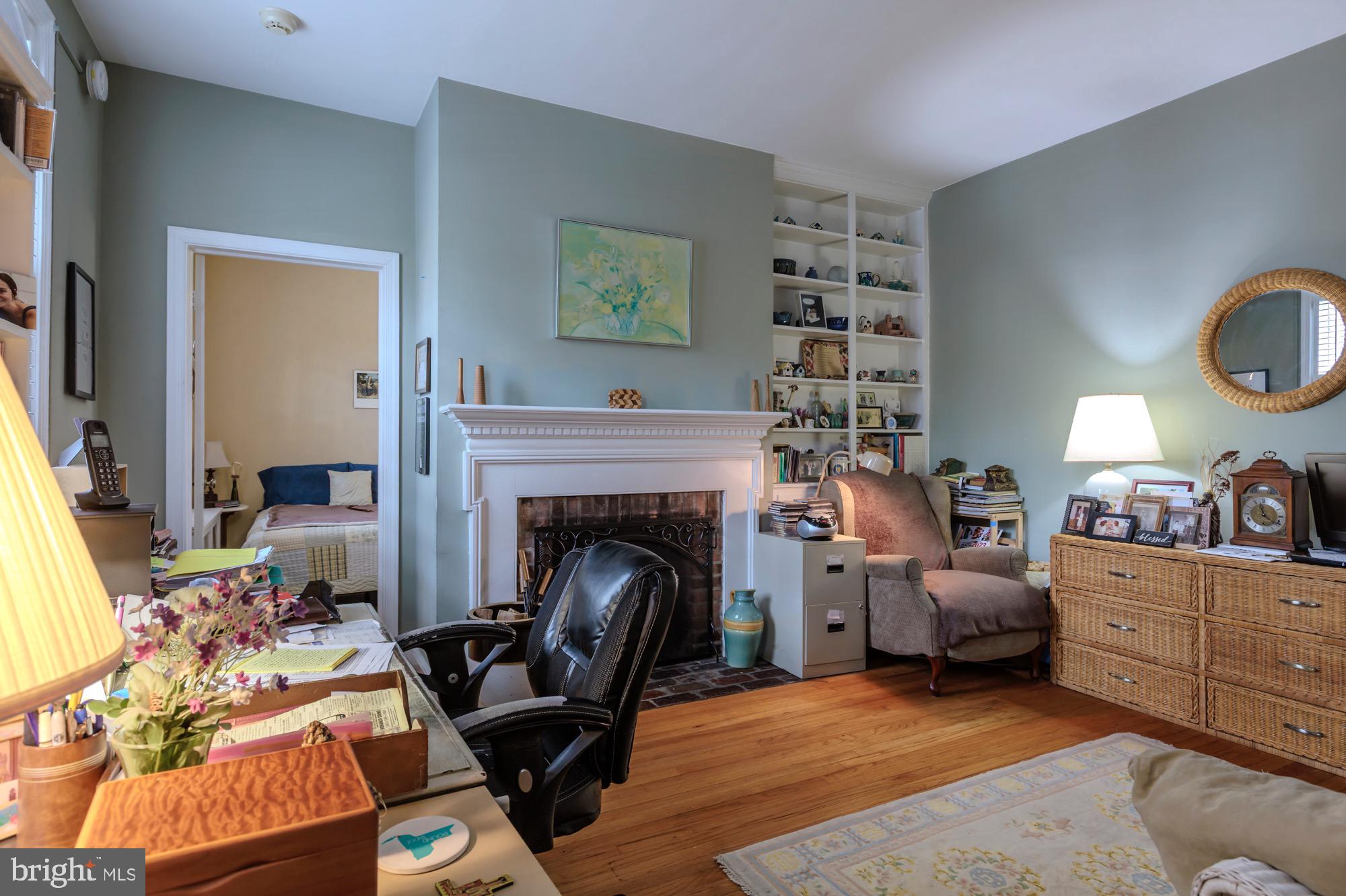 CAPITOL HILL - Residential