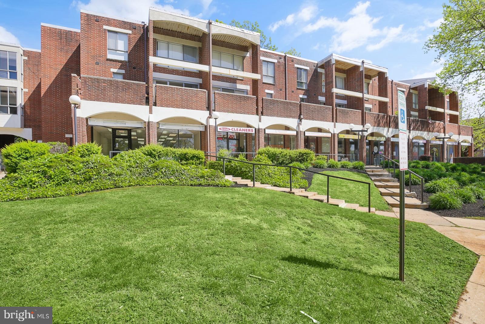 BALWYNNE PARK - Commercial Lease