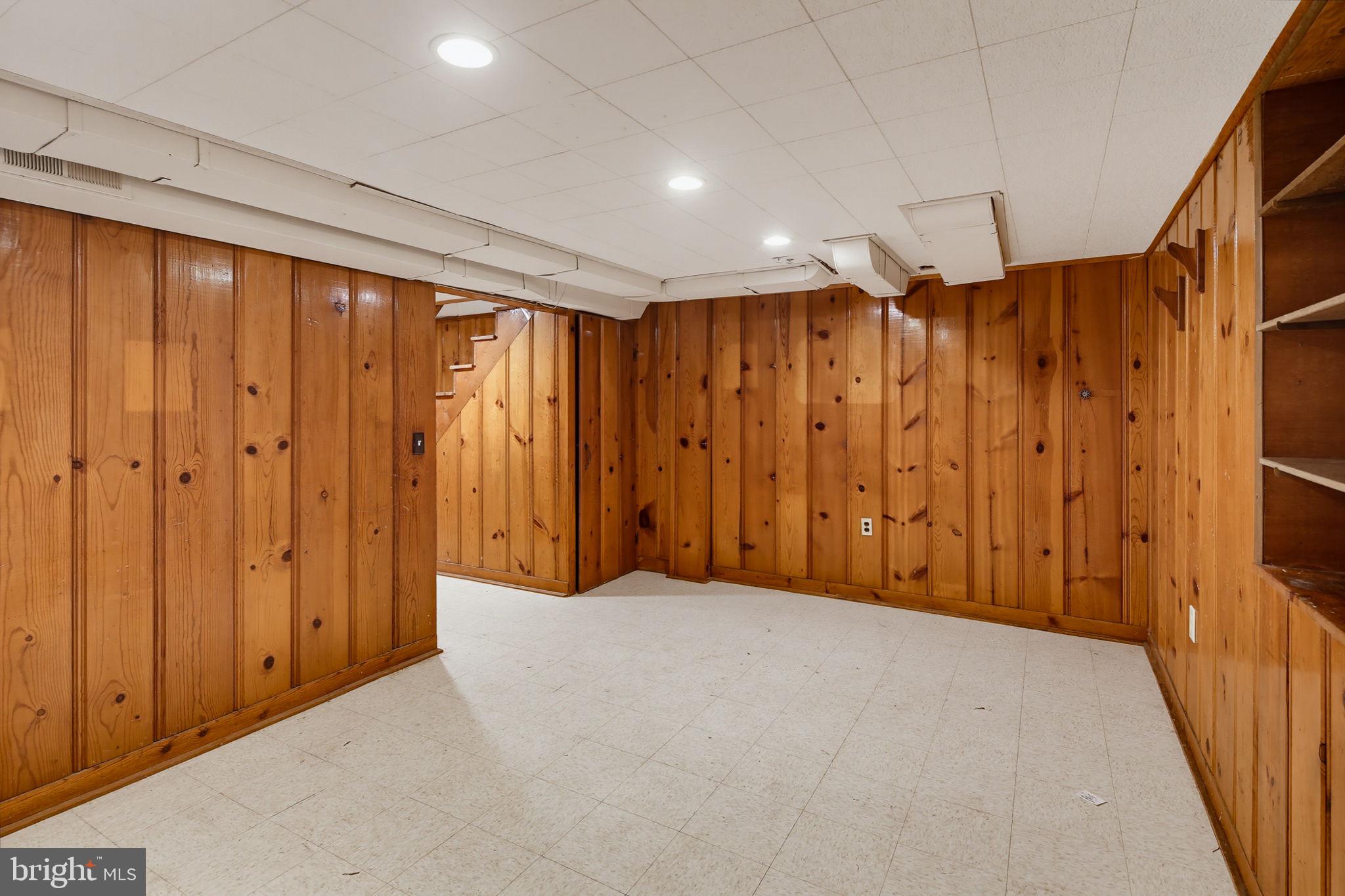 PIKESVILLE - Residential