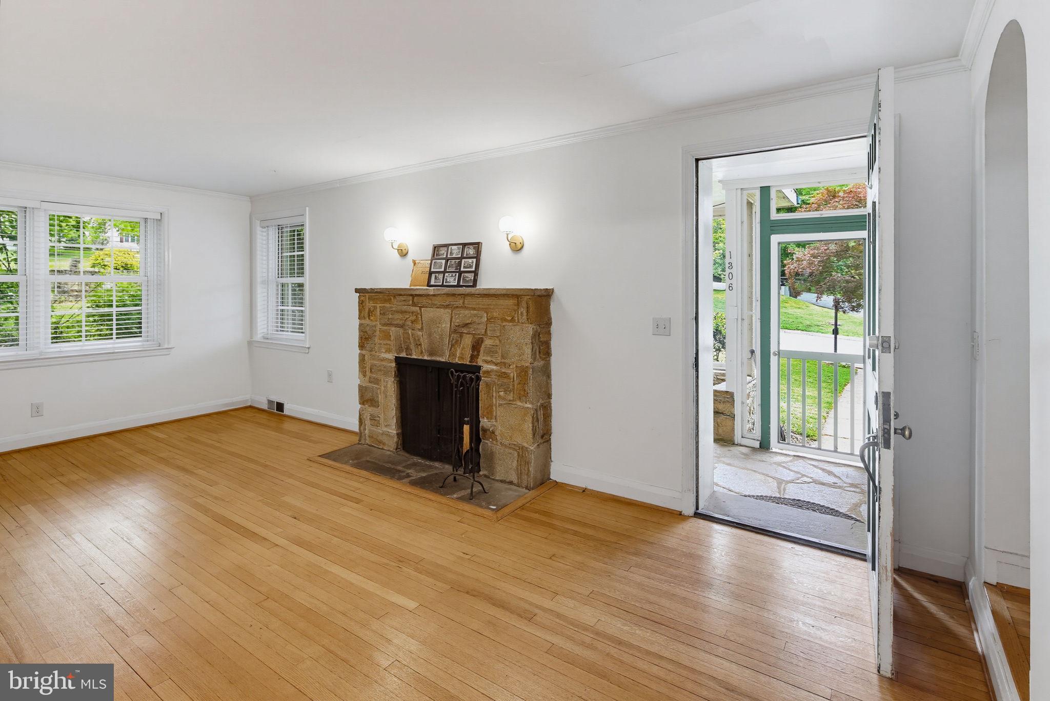 PIKESVILLE - Residential