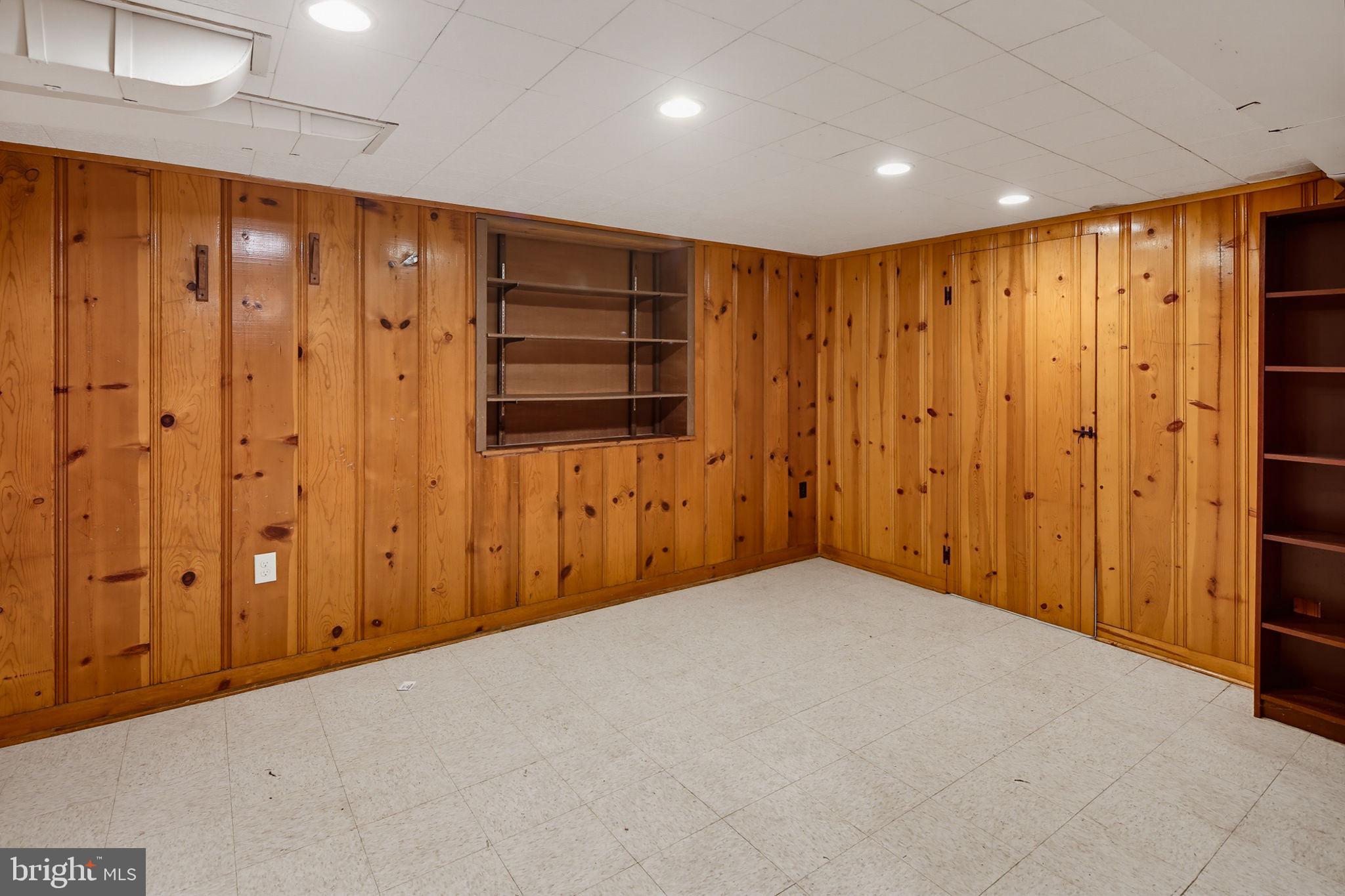PIKESVILLE - Residential