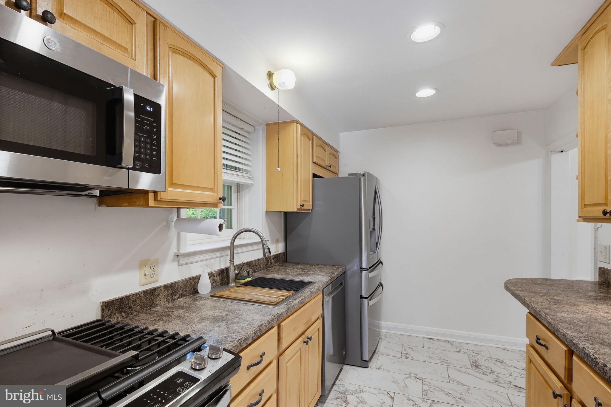 PIKESVILLE - Residential