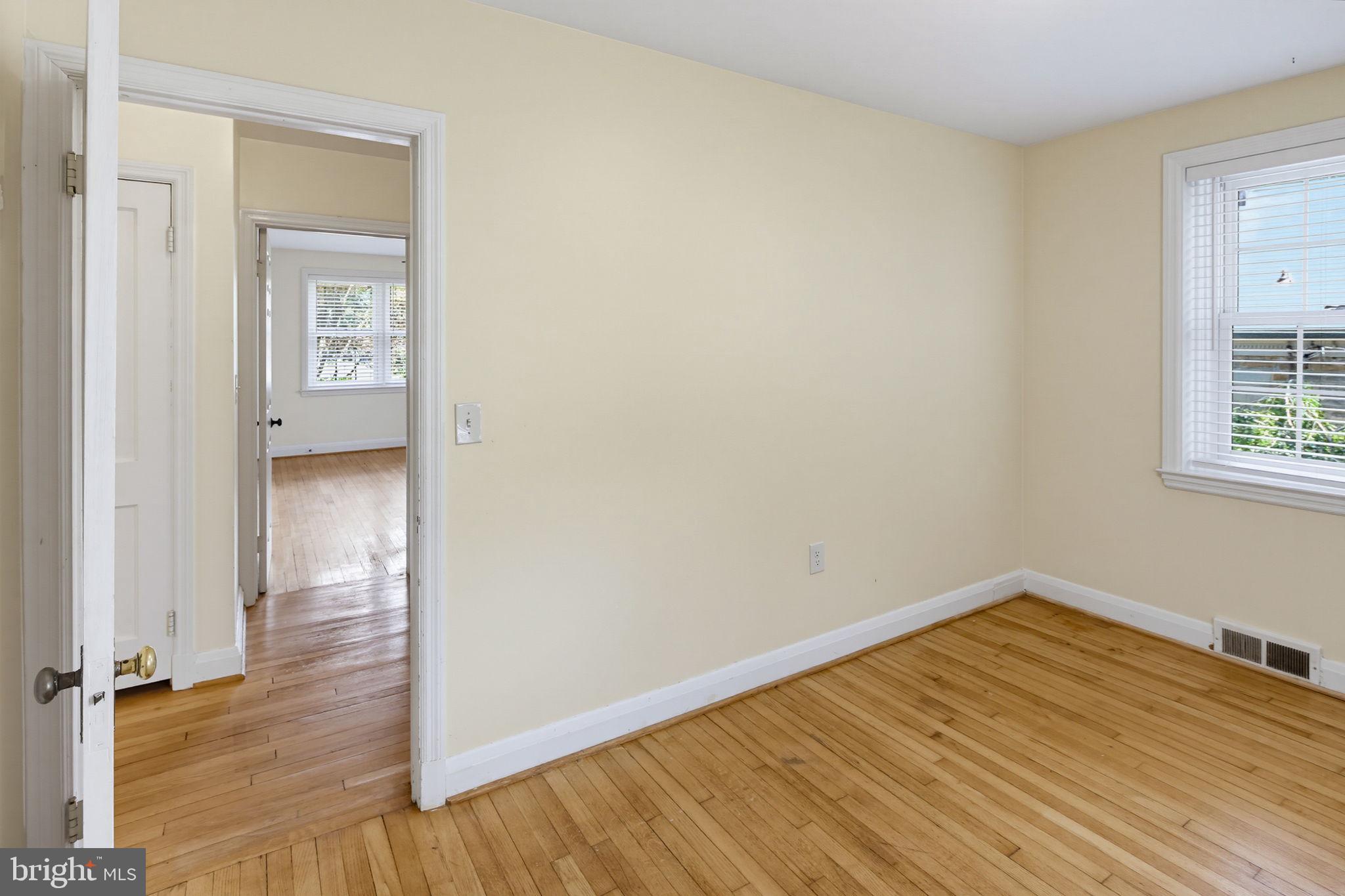 PIKESVILLE - Residential