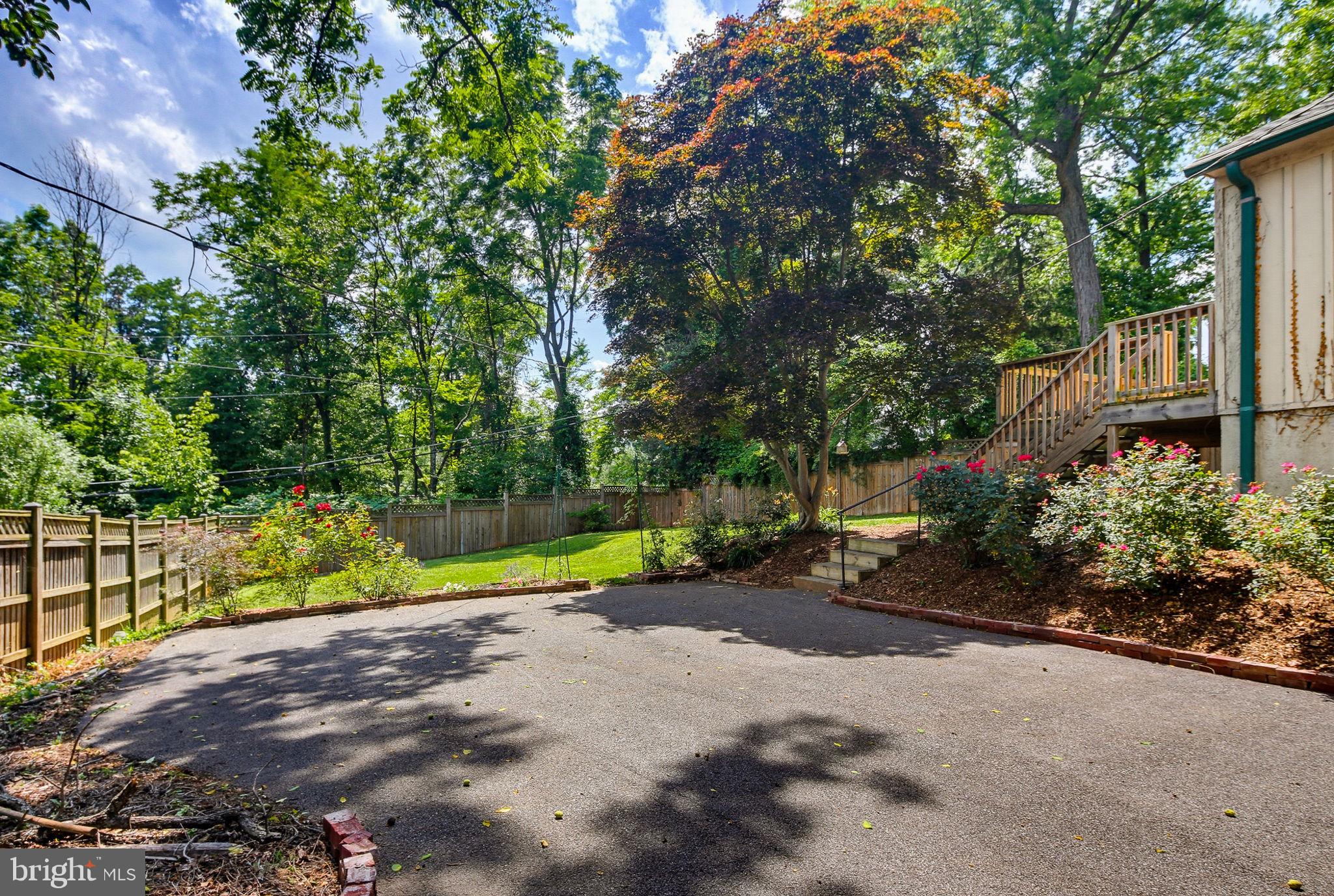 PIKESVILLE - Residential