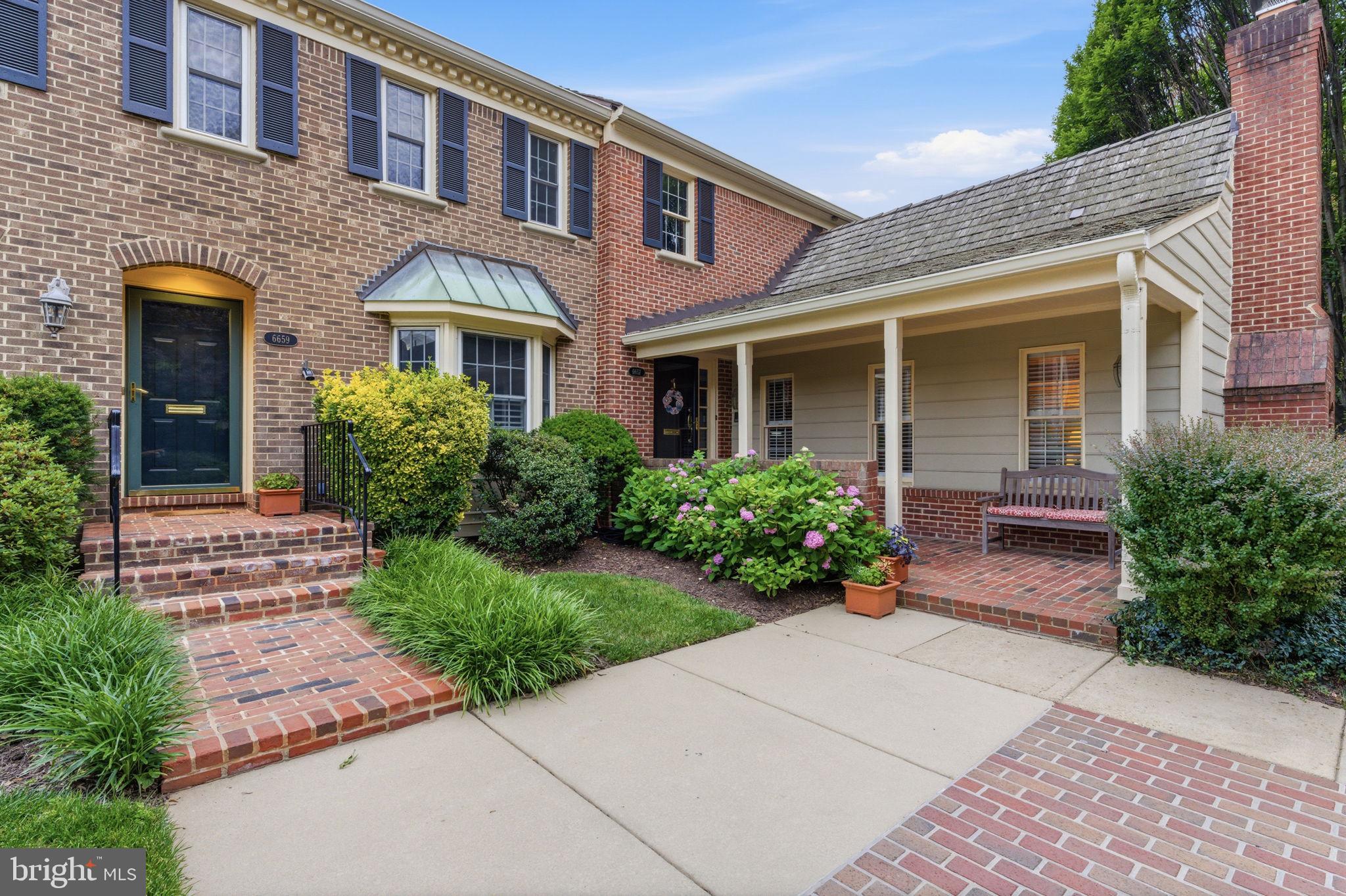 MADISON OF MCLEAN - Residential
