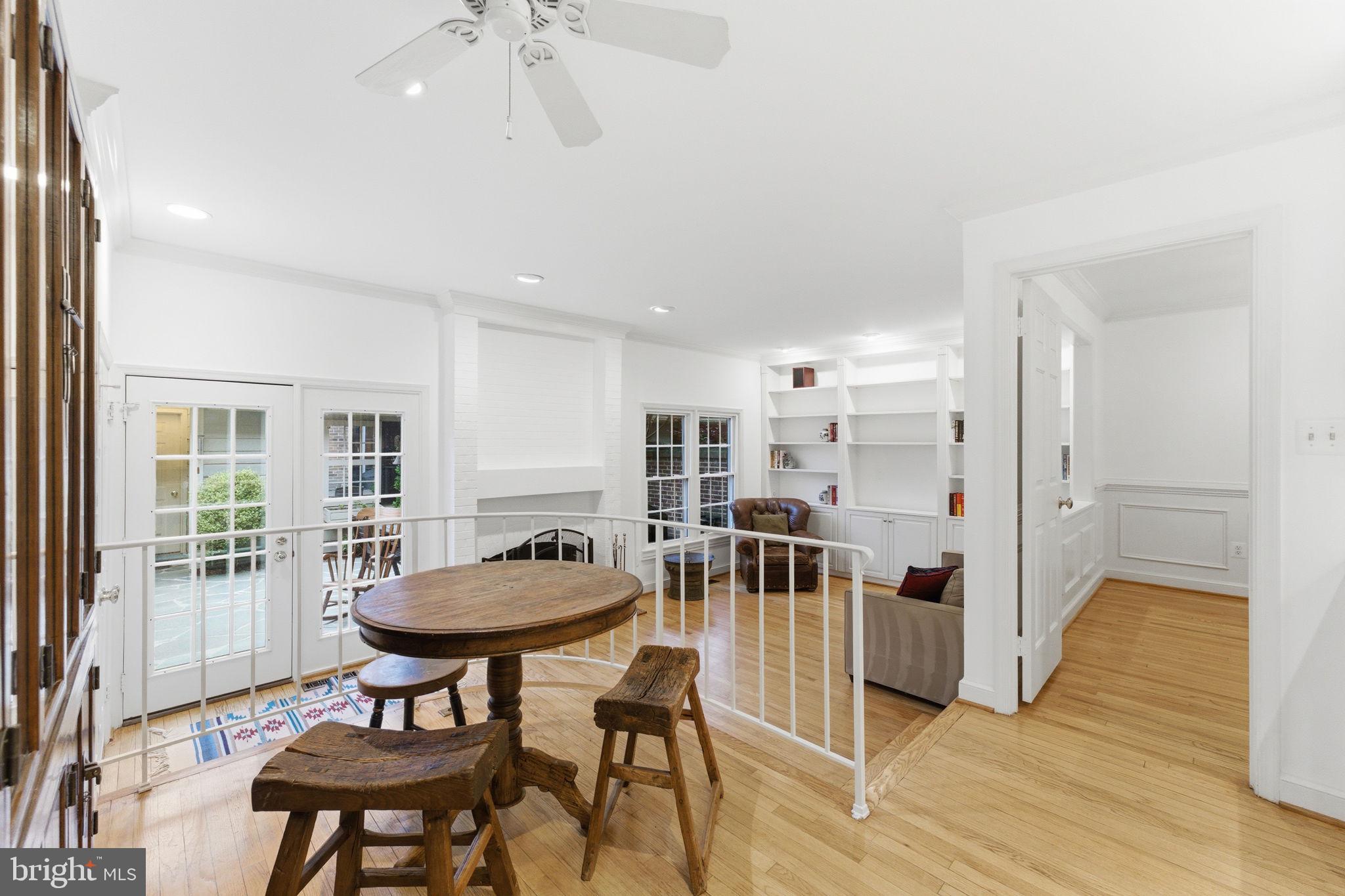 MADISON OF MCLEAN - Residential