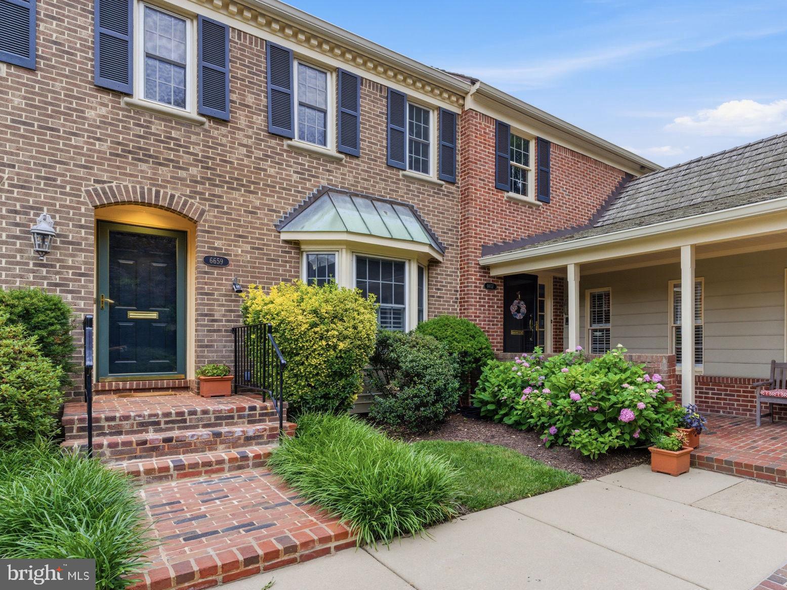 MADISON OF MCLEAN - Residential