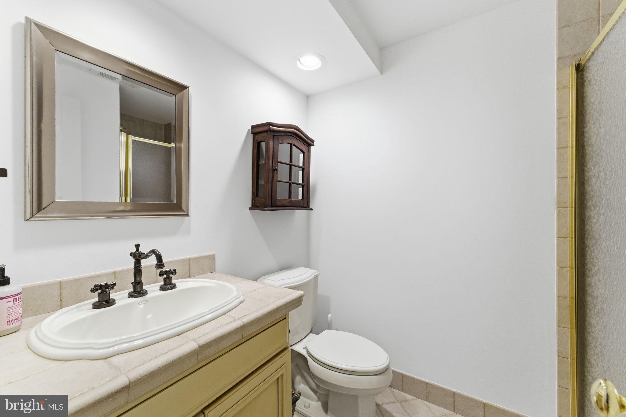 MADISON OF MCLEAN - Residential