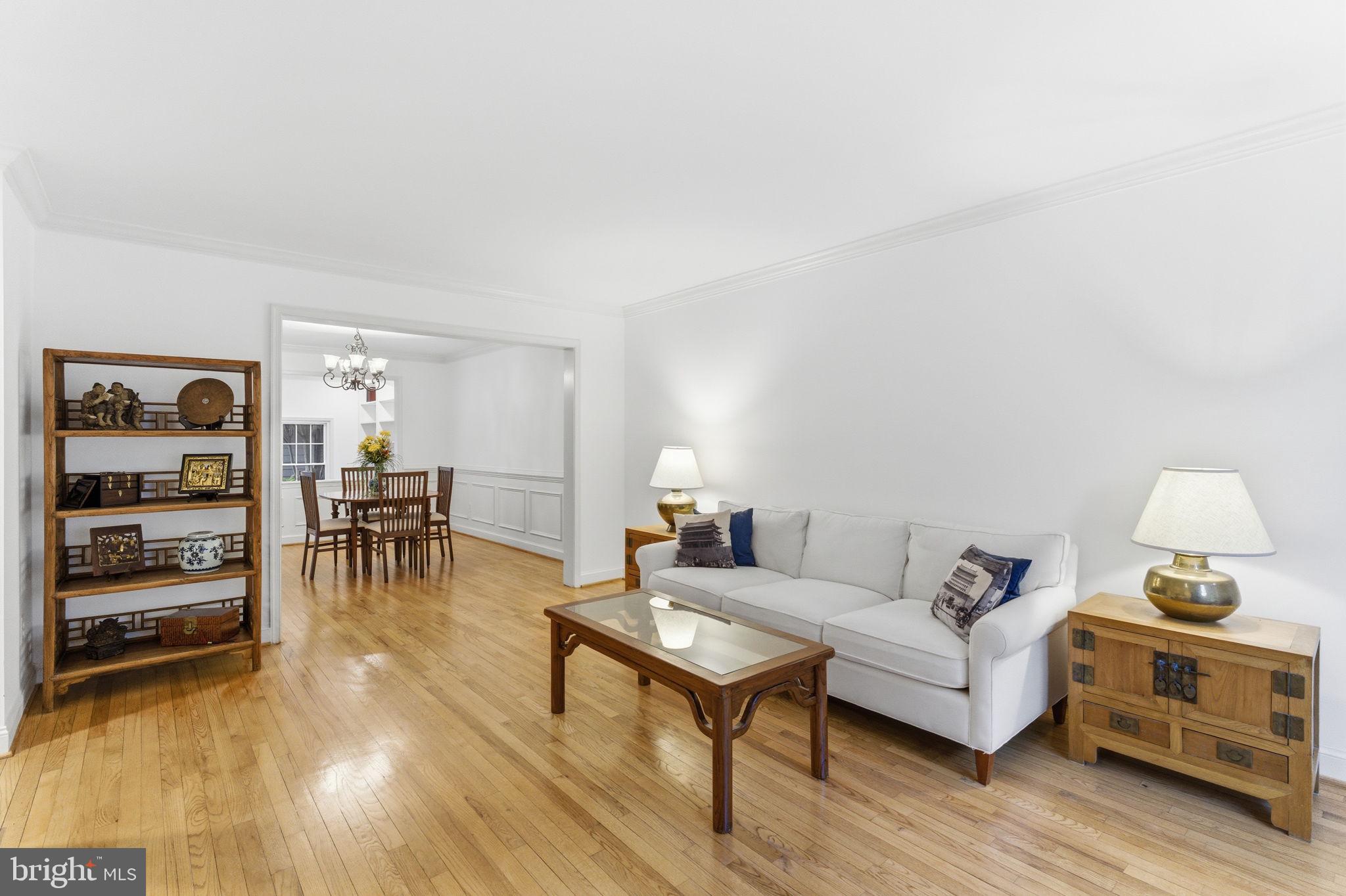 MADISON OF MCLEAN - Residential