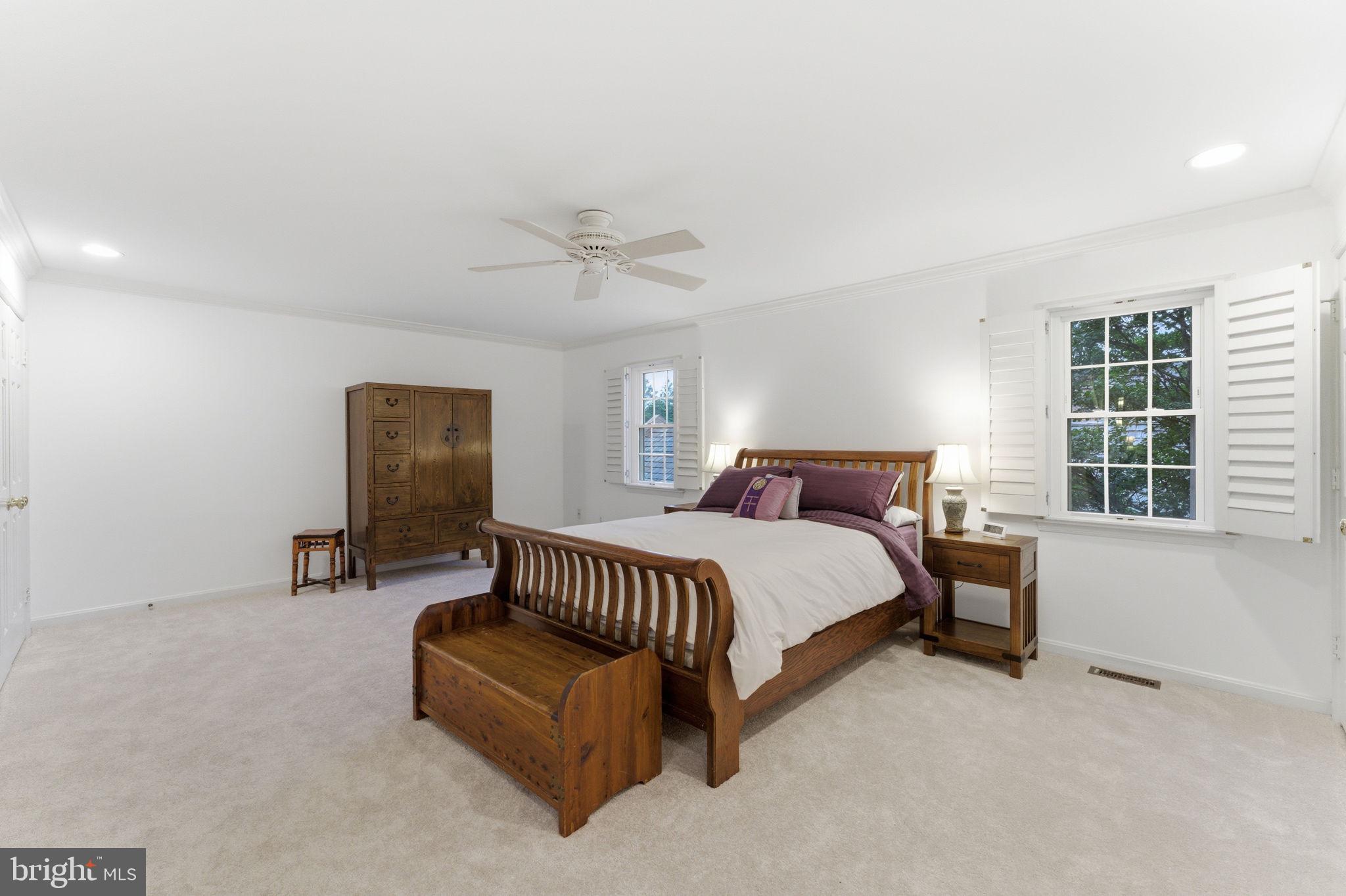 MADISON OF MCLEAN - Residential