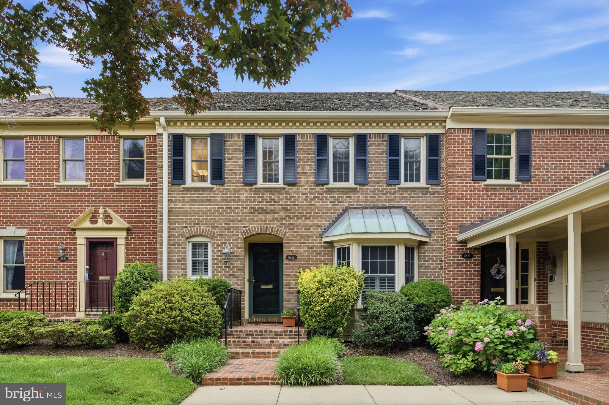 MADISON OF MCLEAN - Residential
