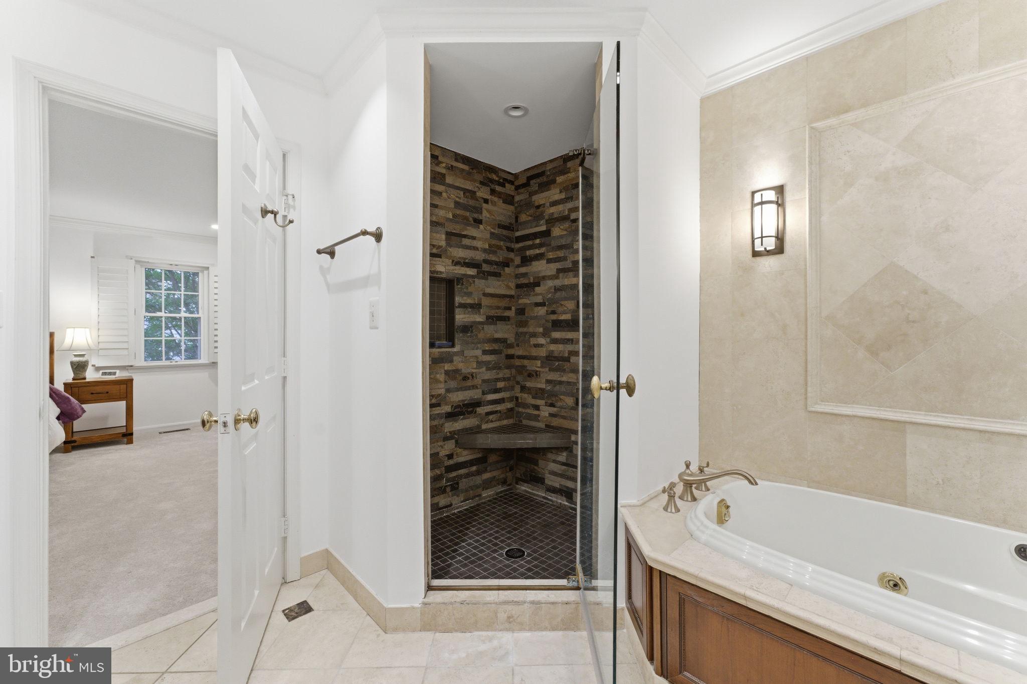 MADISON OF MCLEAN - Residential