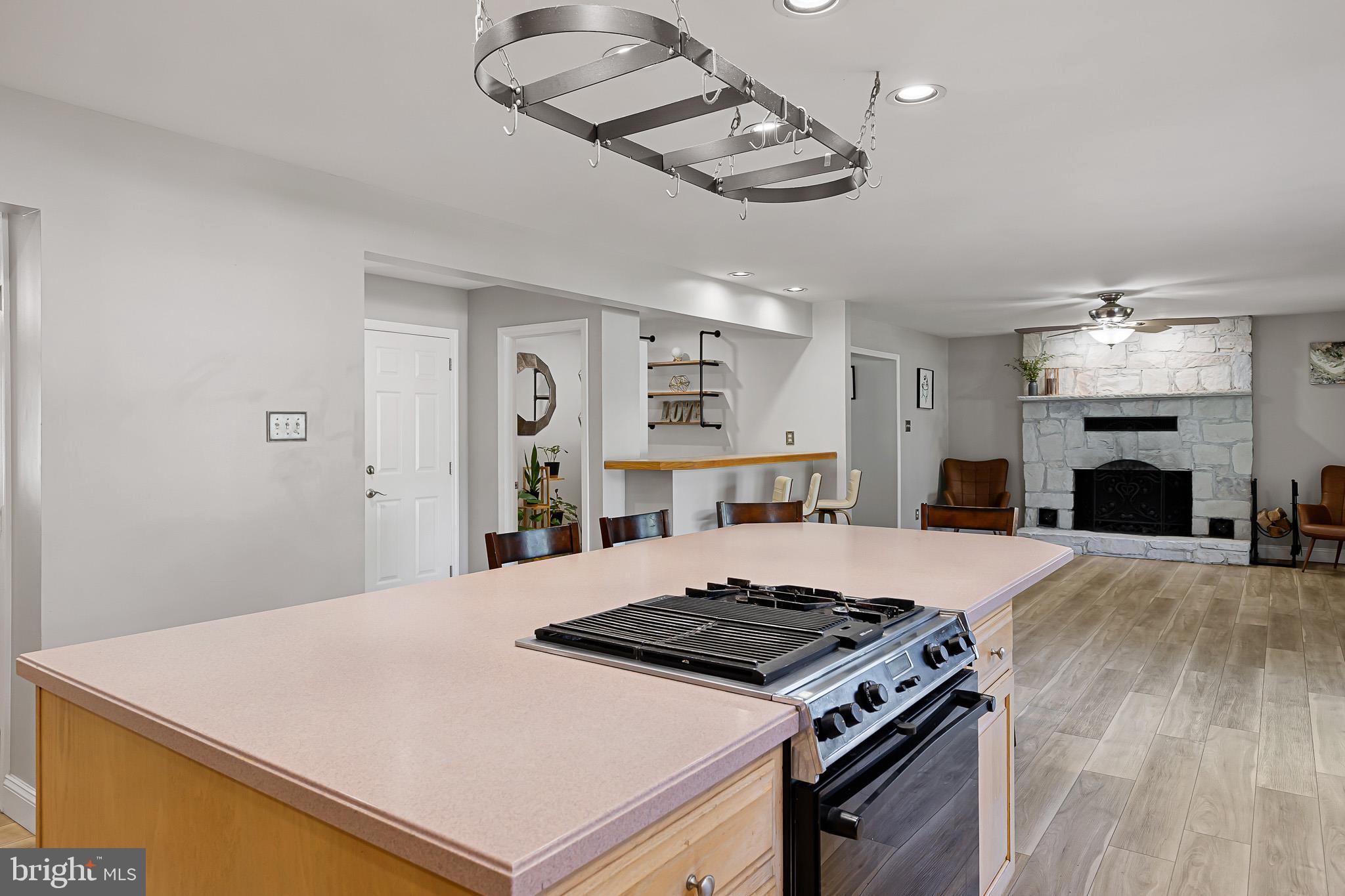 NEWARK - Residential