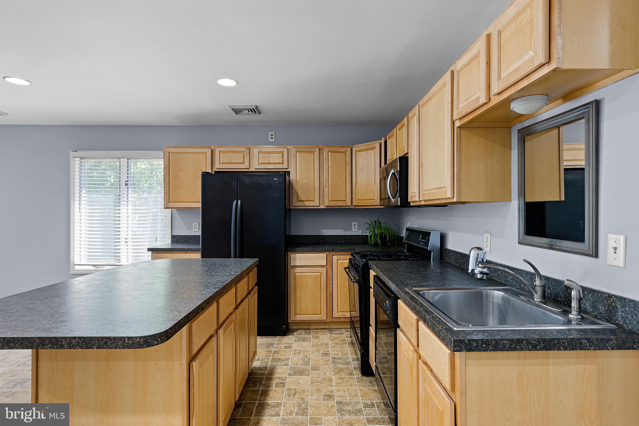 NEWARK - Residential