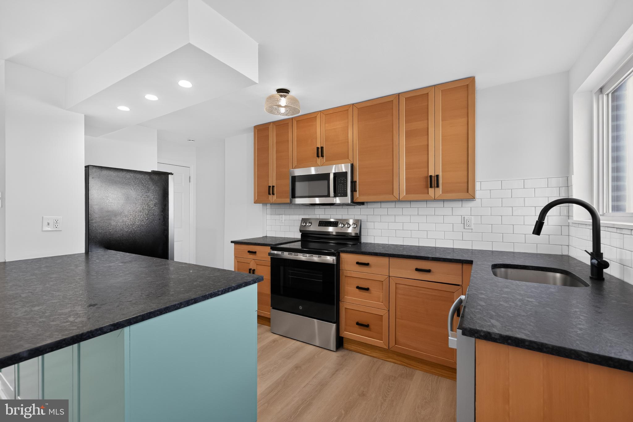 DELMAR VILLAGE - Residential
