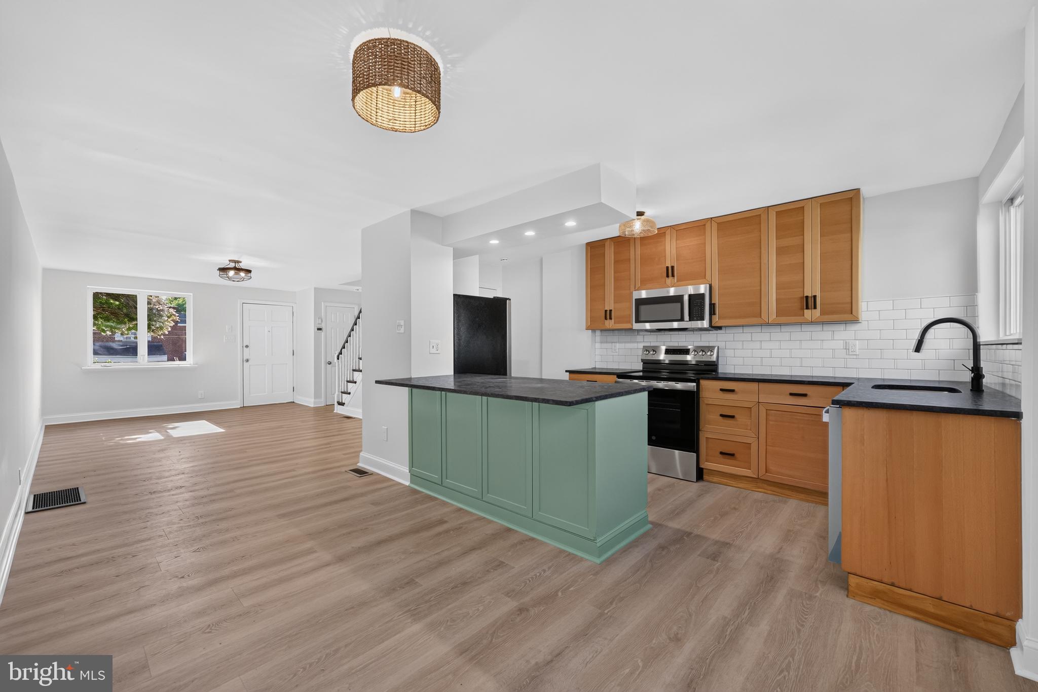 DELMAR VILLAGE - Residential