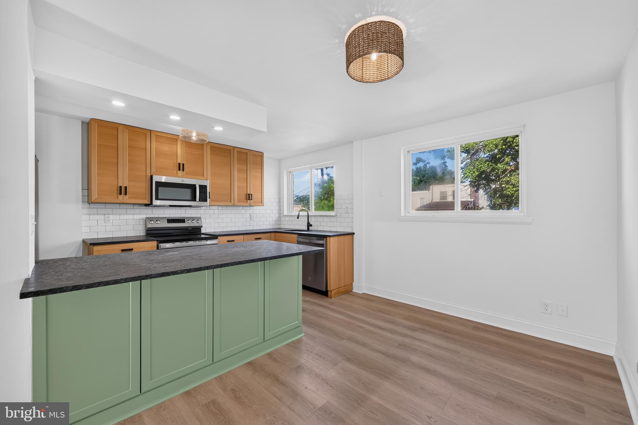 DELMAR VILLAGE - Residential