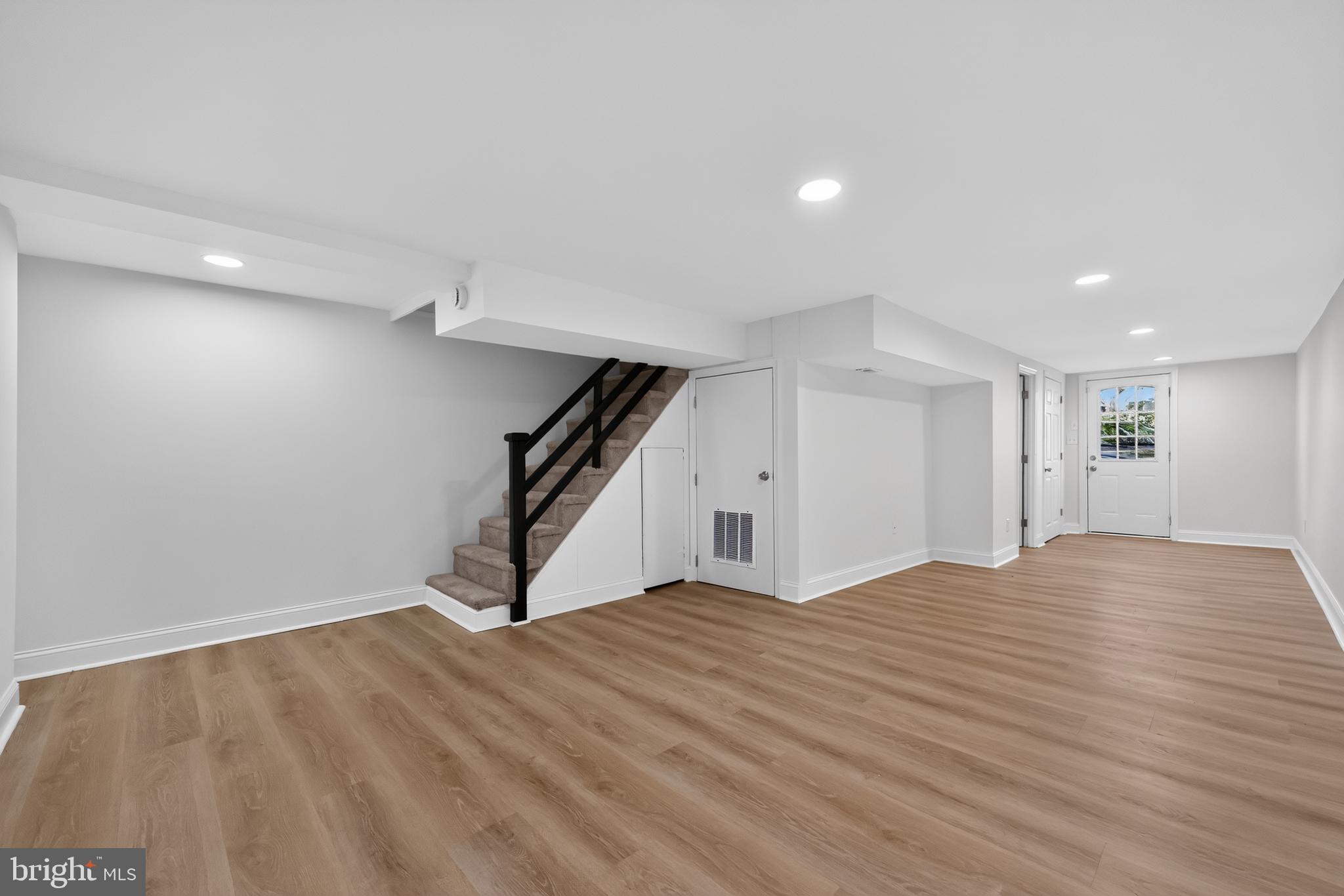 DELMAR VILLAGE - Residential