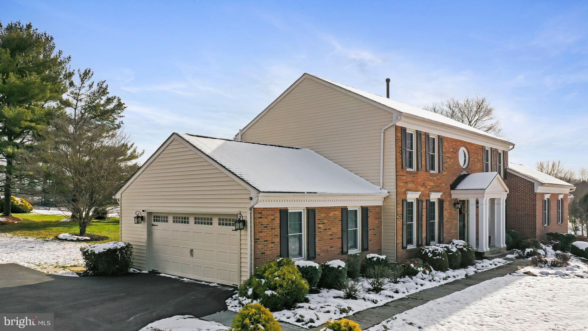 ROLLING KNOLLS - Residential
