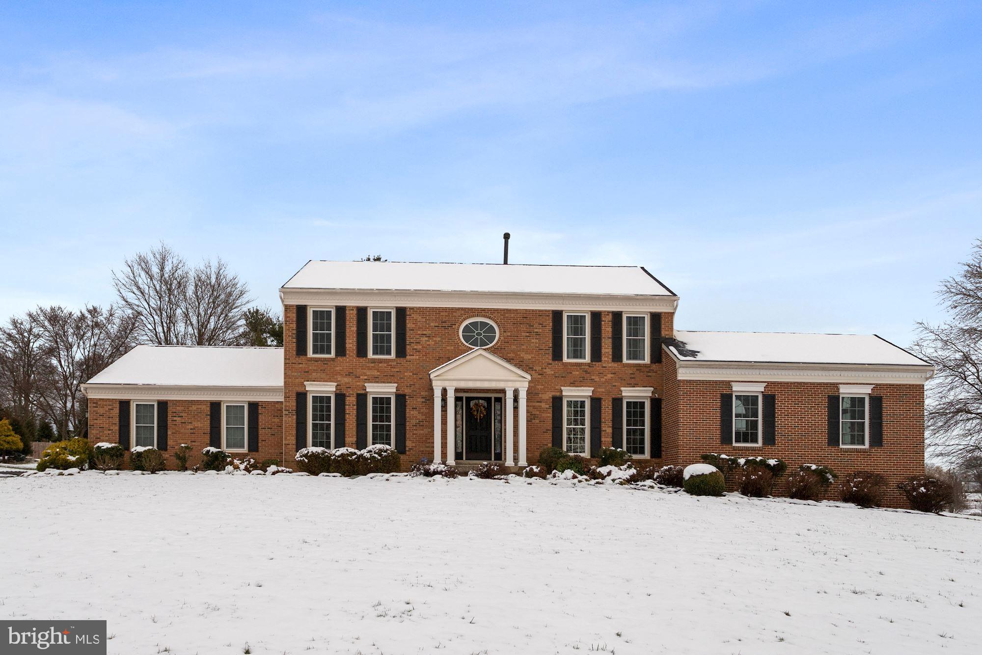 ROLLING KNOLLS - Residential