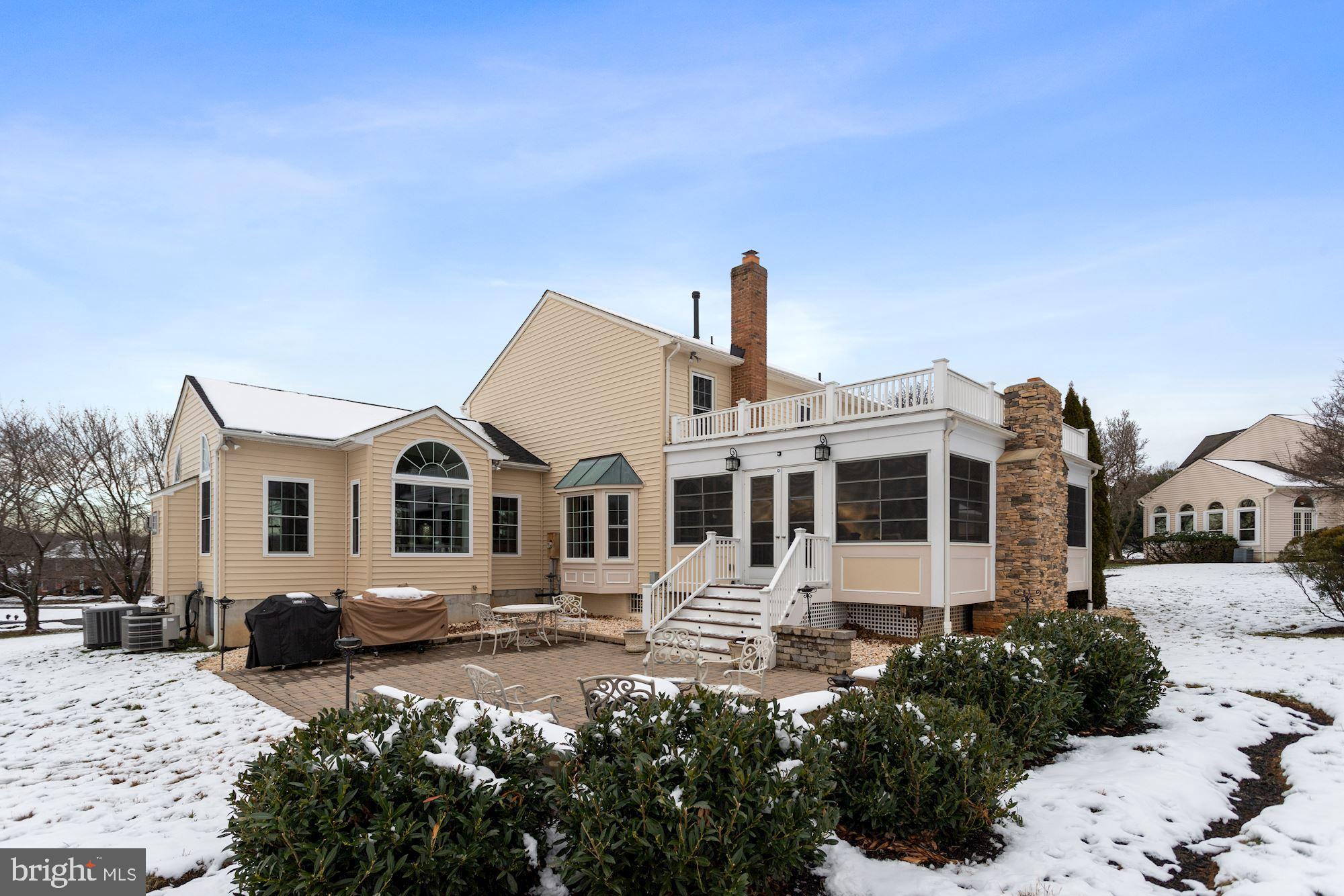 ROLLING KNOLLS - Residential